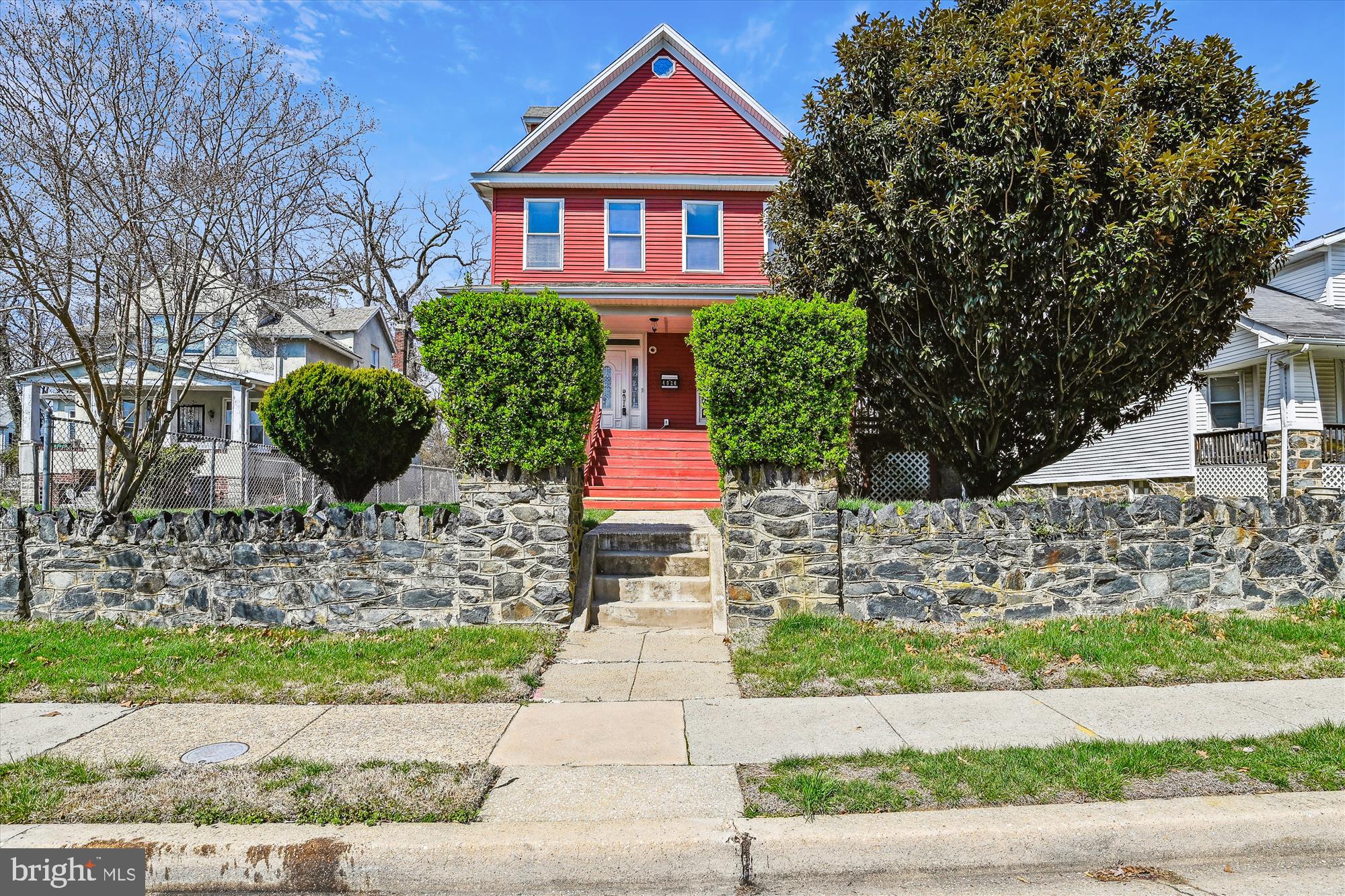 WINDSOR HILLS - Residential