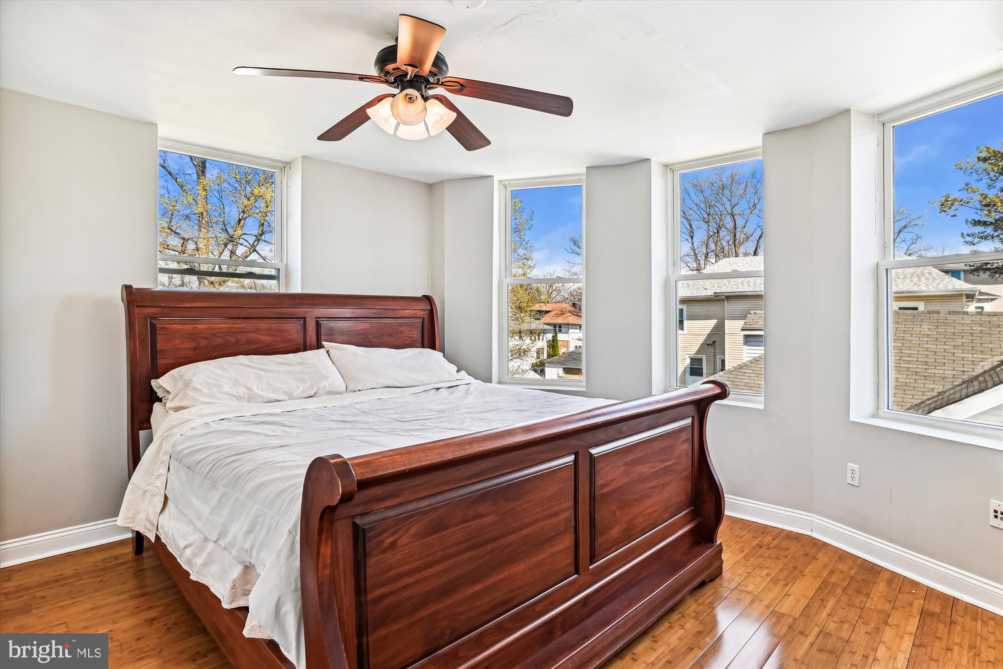 WINDSOR HILLS - Residential