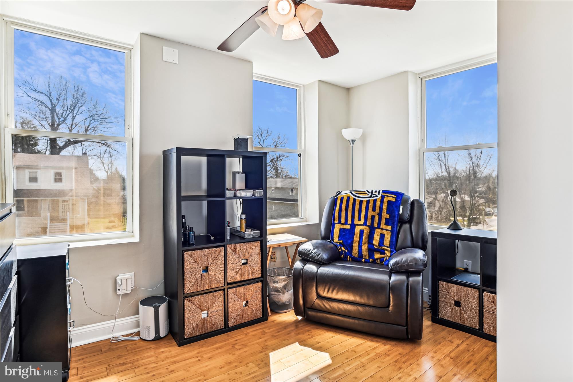 WINDSOR HILLS - Residential