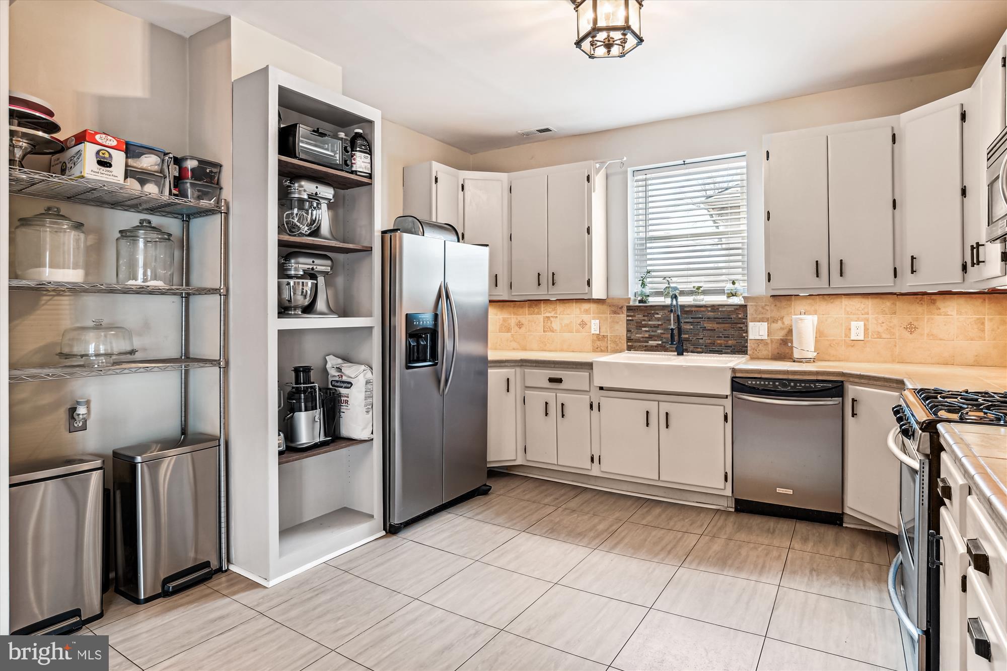 WINDSOR HILLS - Residential