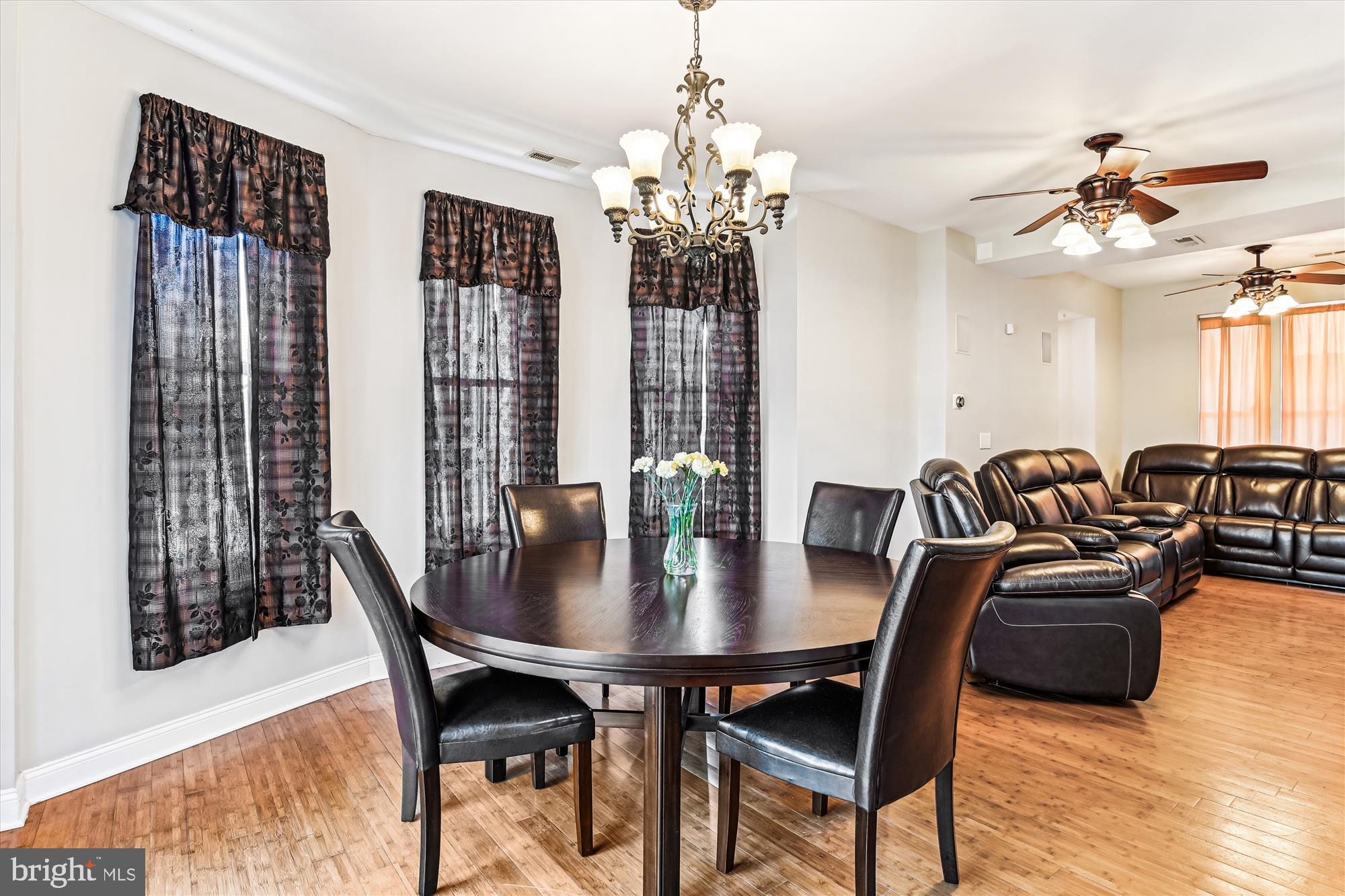 WINDSOR HILLS - Residential