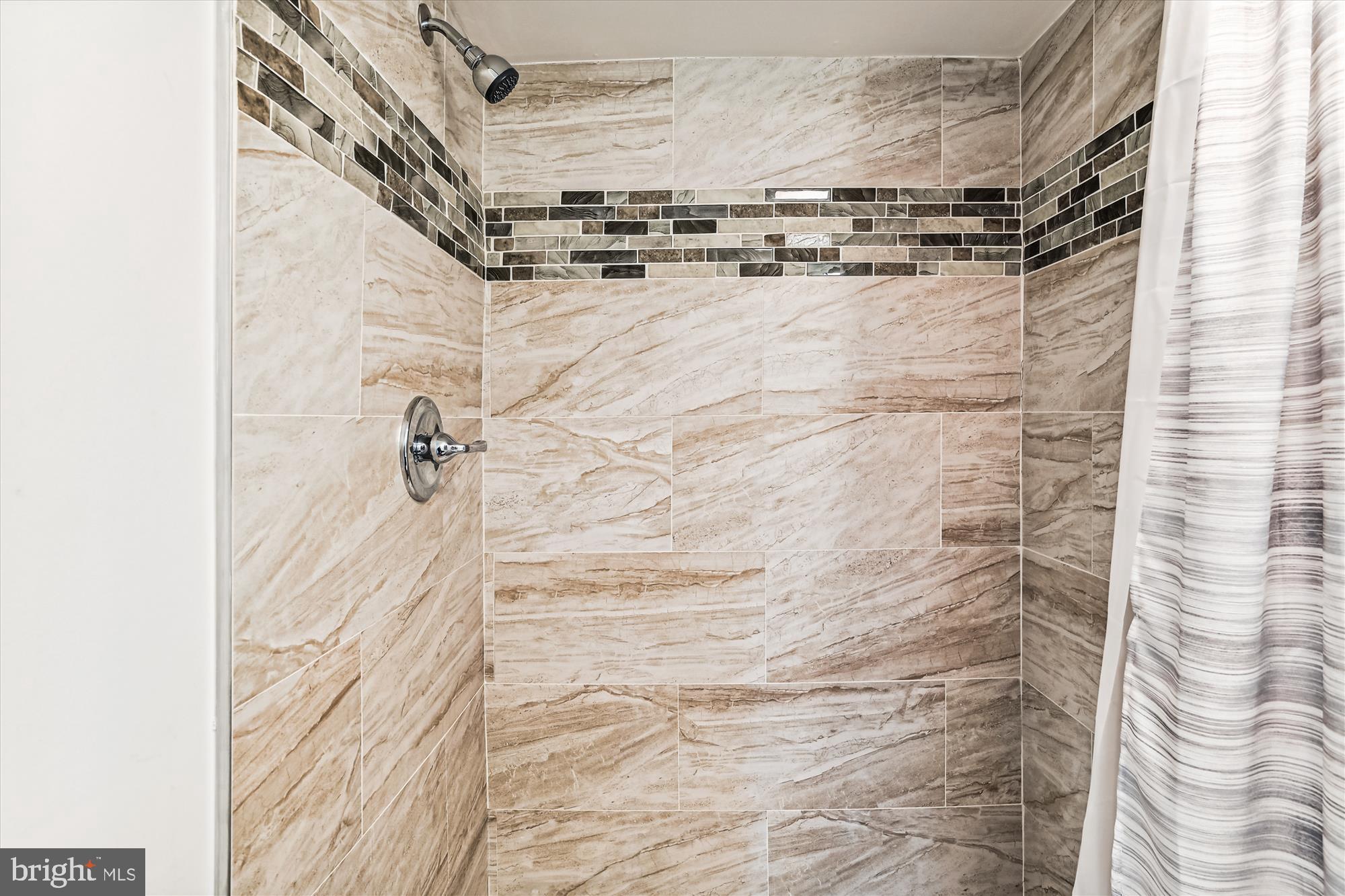 WINDSOR HILLS - Residential