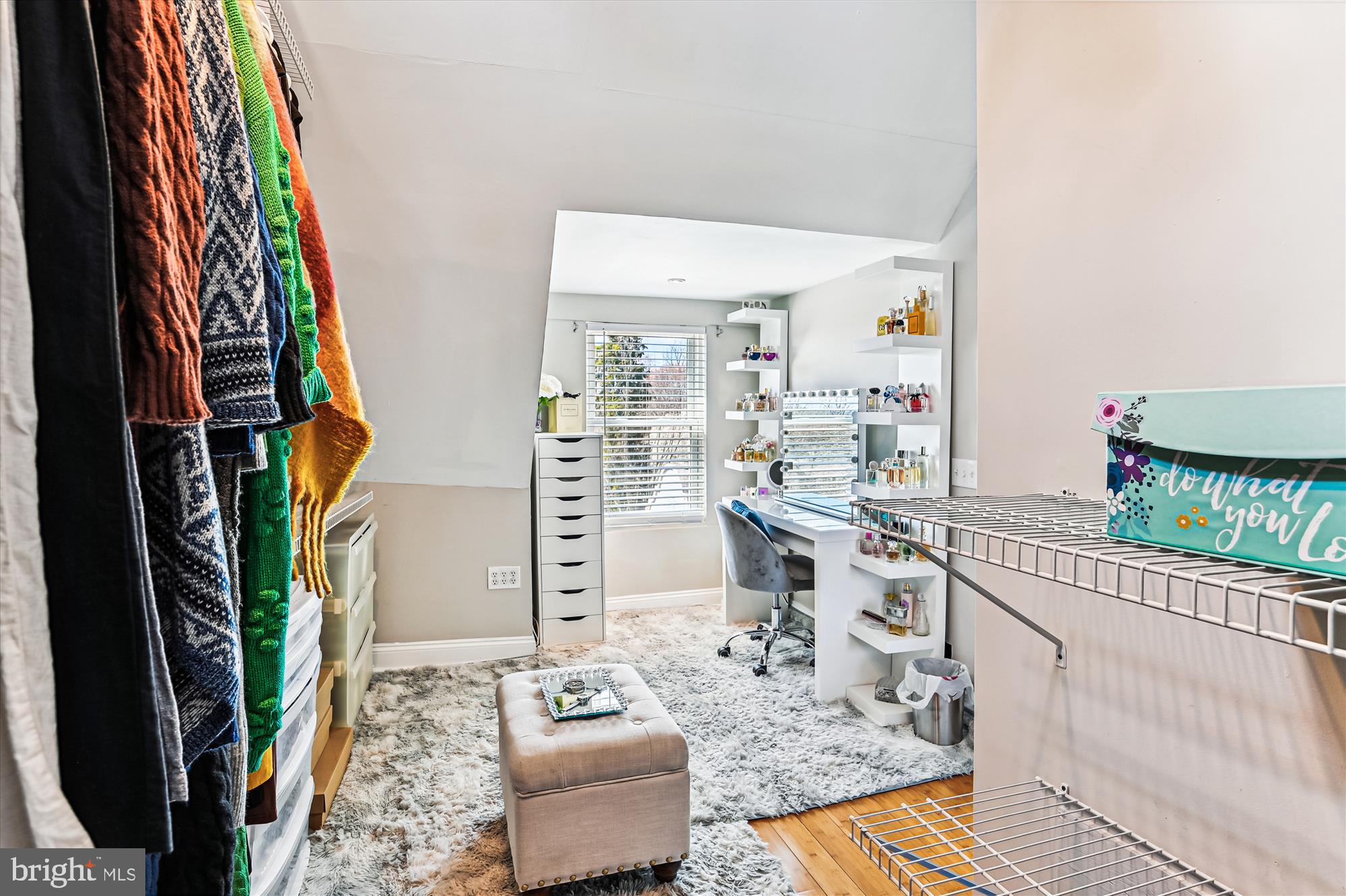 WINDSOR HILLS - Residential