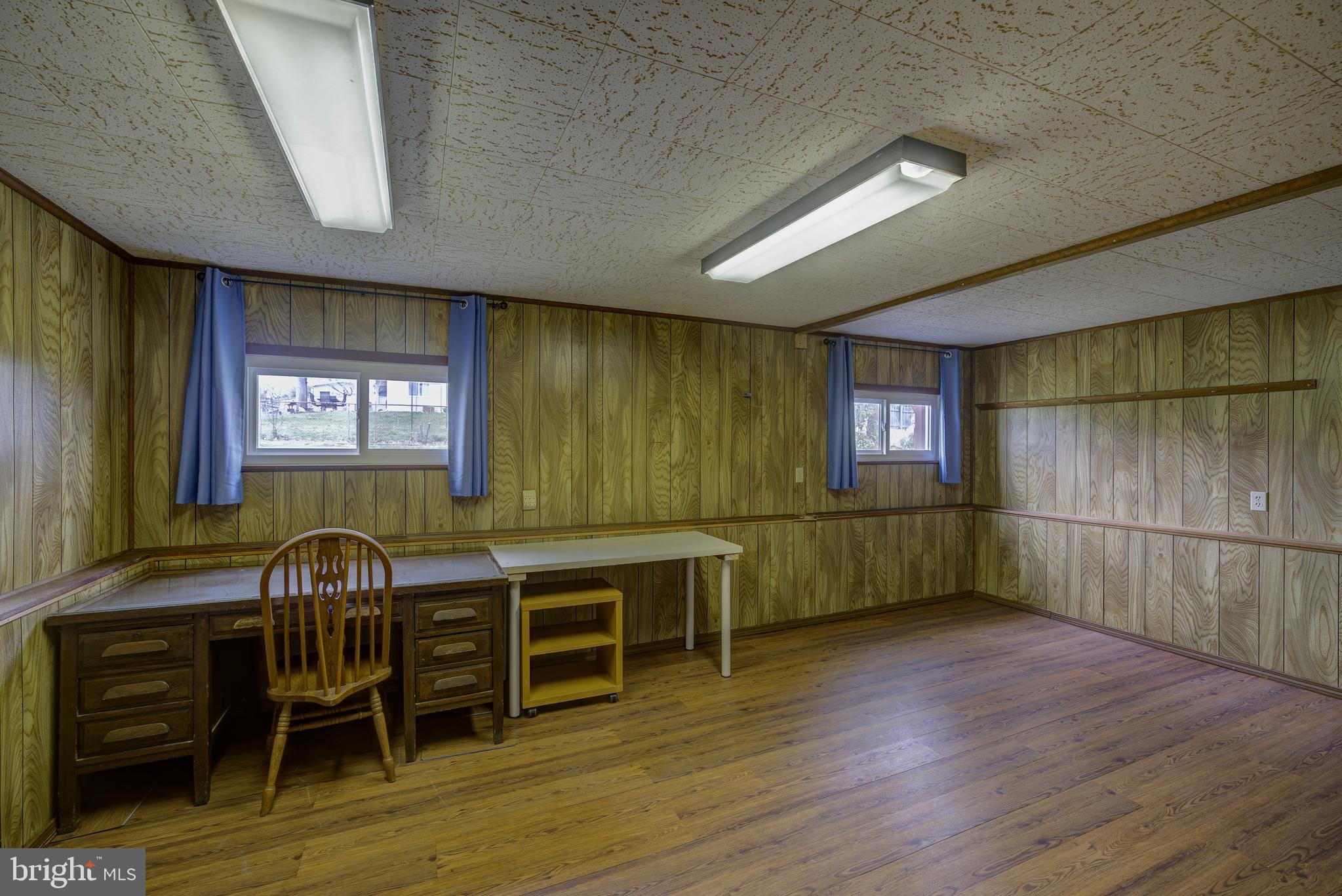 PLYMOUTH PARK - Residential