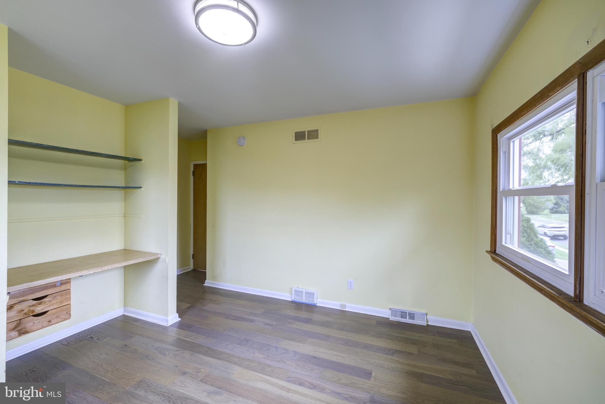 PLYMOUTH PARK - Residential