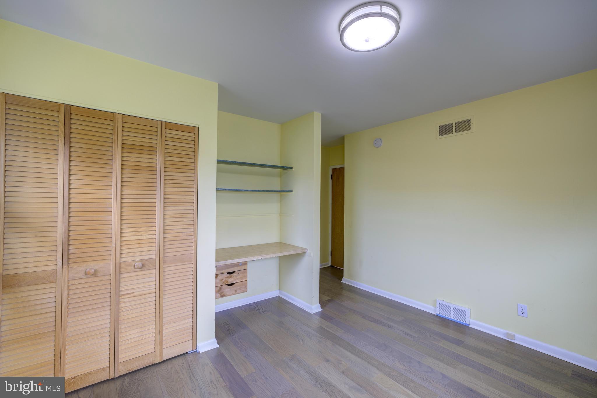 PLYMOUTH PARK - Residential