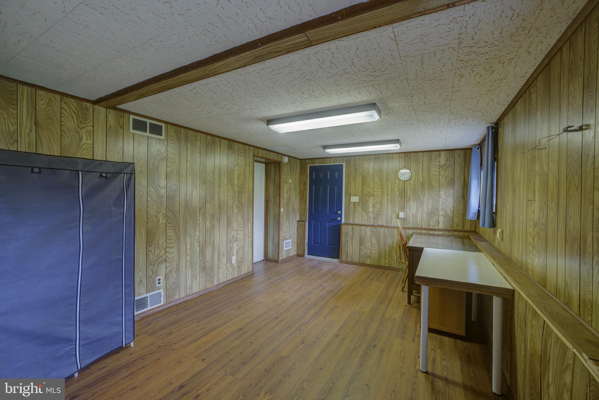 PLYMOUTH PARK - Residential