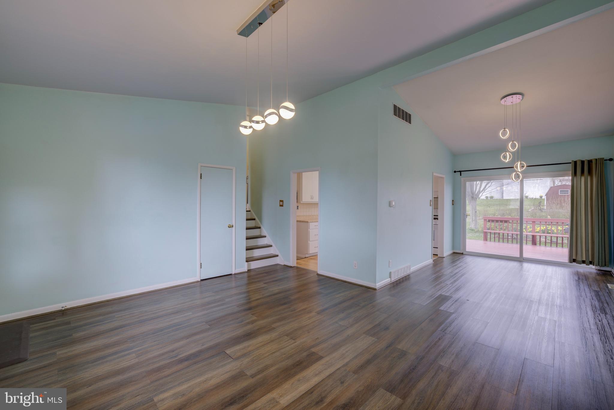 PLYMOUTH PARK - Residential