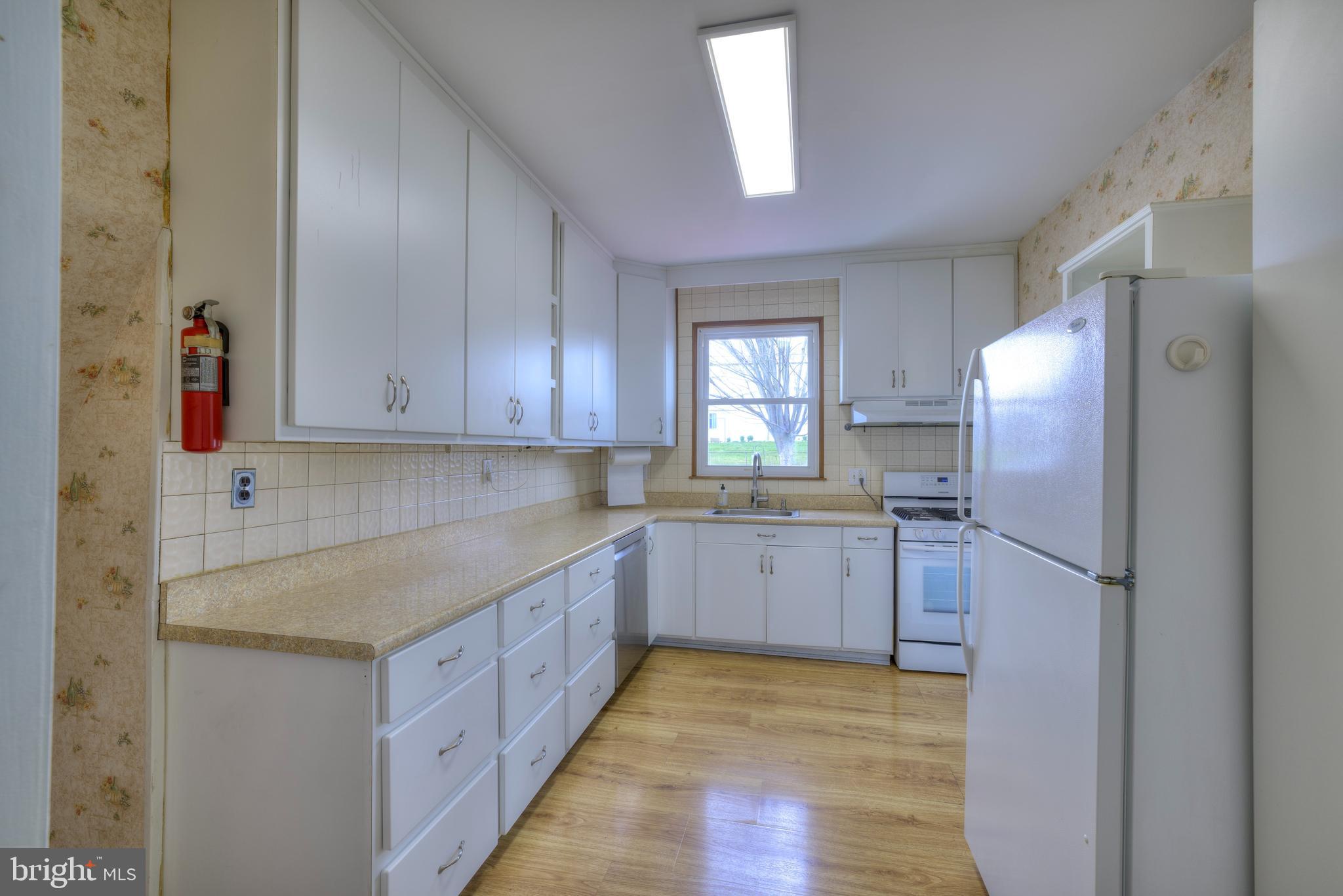 PLYMOUTH PARK - Residential