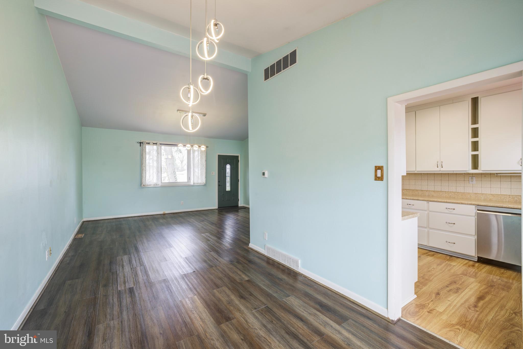 PLYMOUTH PARK - Residential