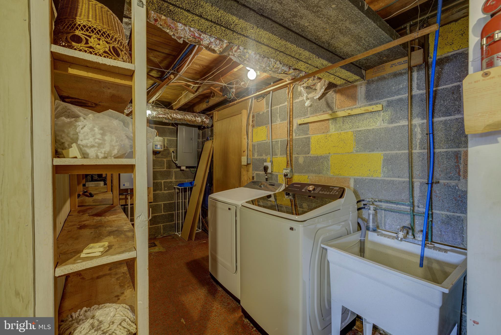 PLYMOUTH PARK - Residential