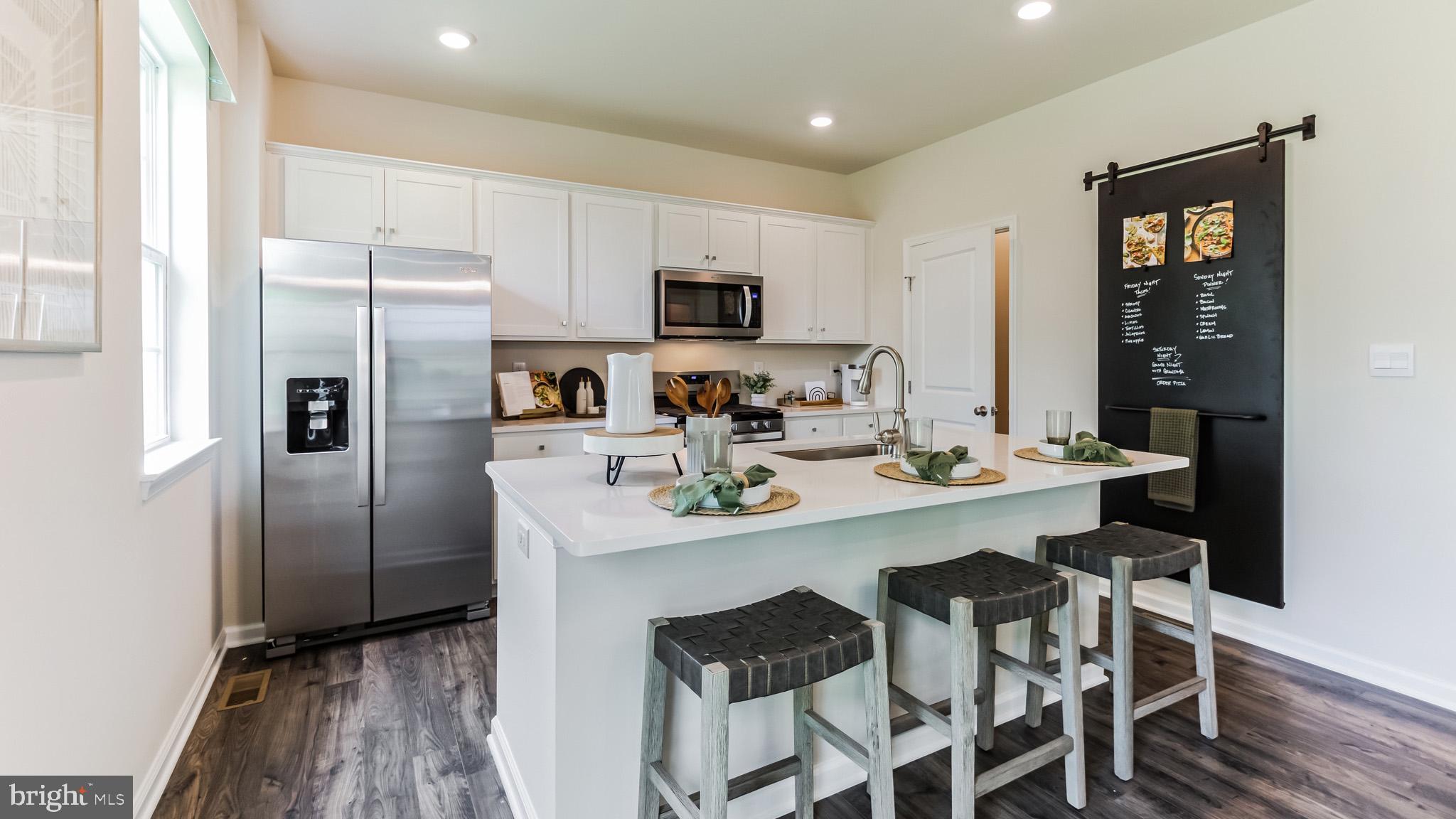 329 KNOLLWOOD DRIVE