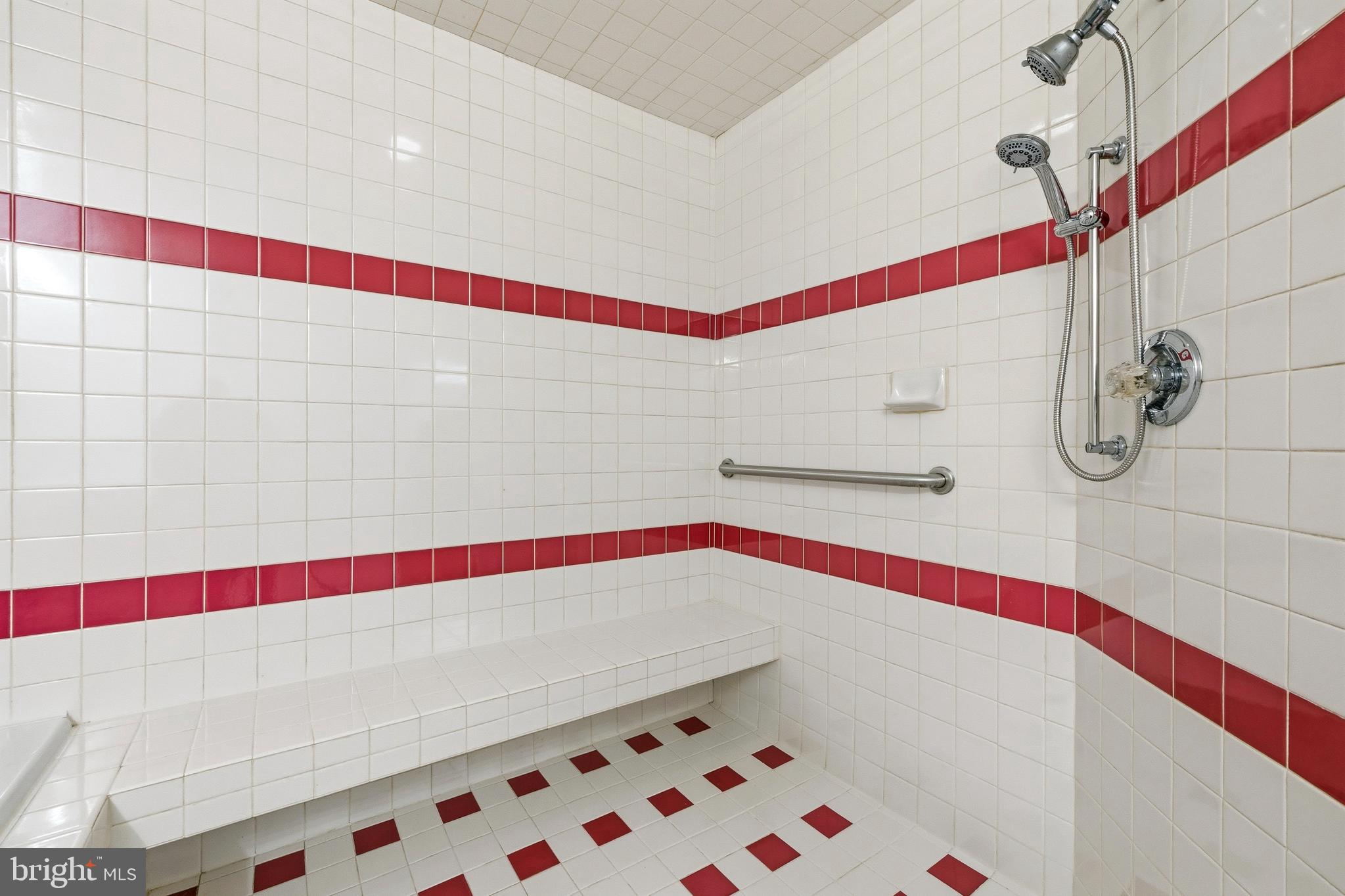 CHURCHILL TOWN SECTOR - Residential