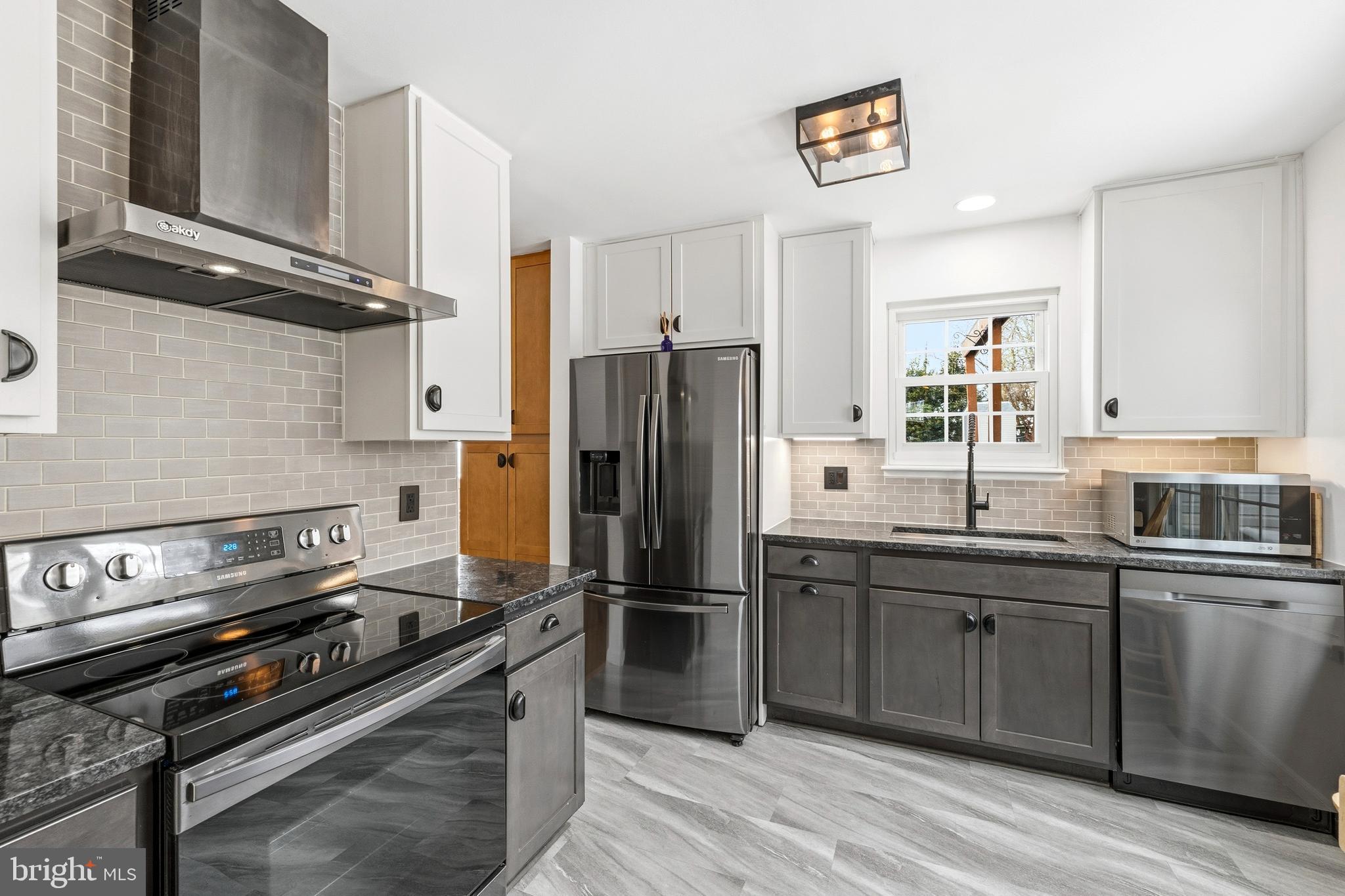 CHURCHILL TOWN SECTOR - Residential