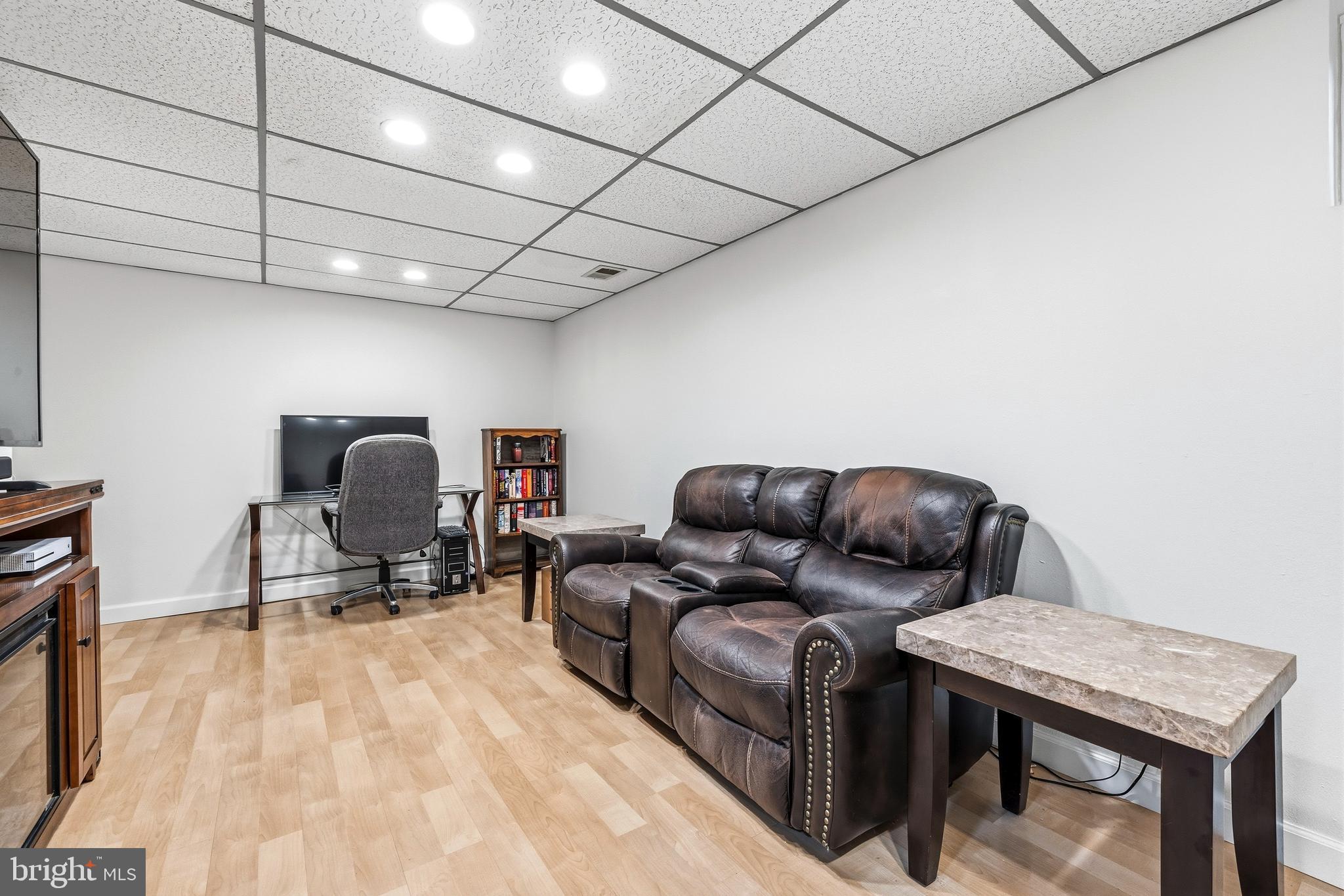 CHURCHILL TOWN SECTOR - Residential