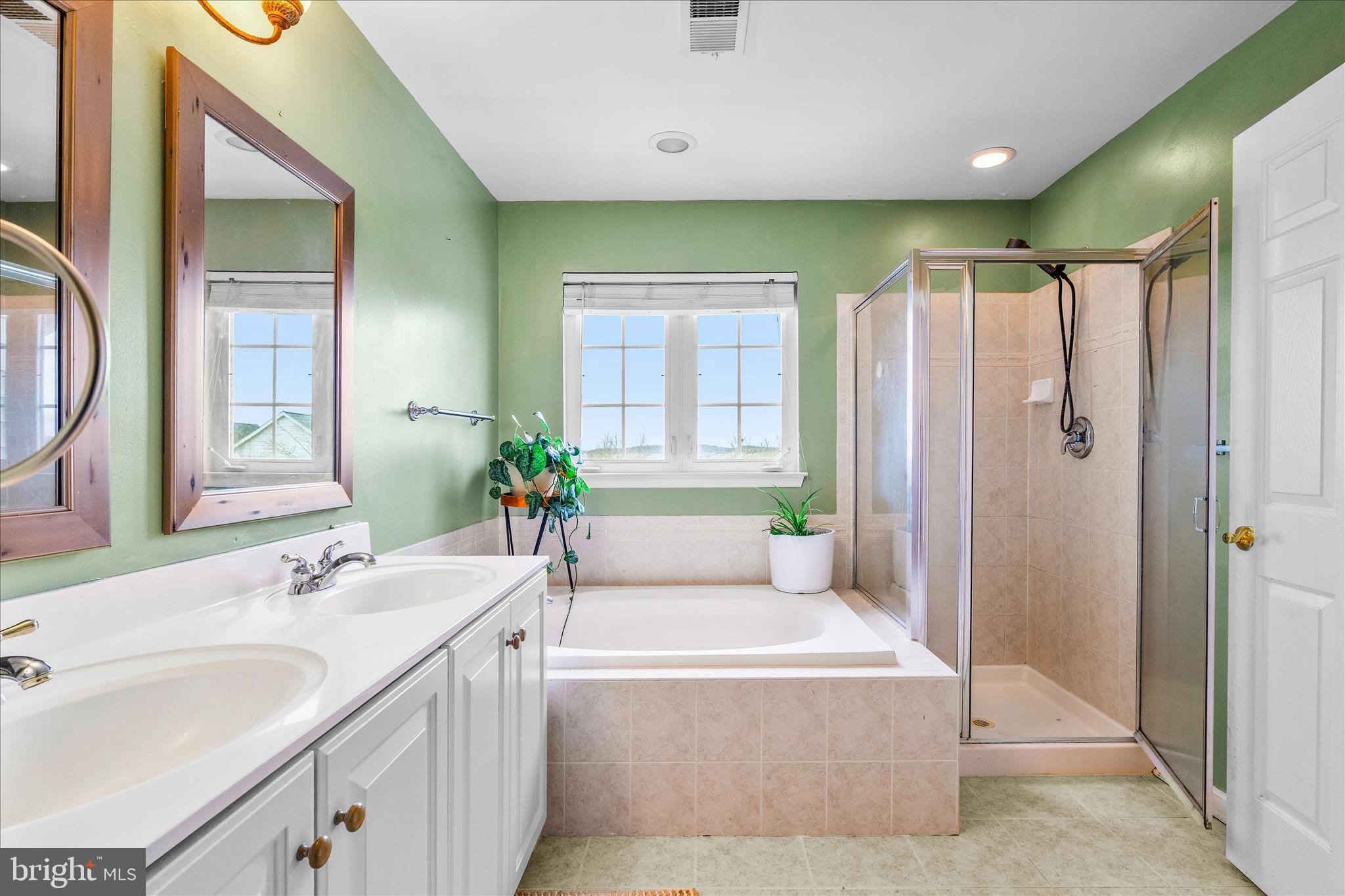 URBANA - Residential