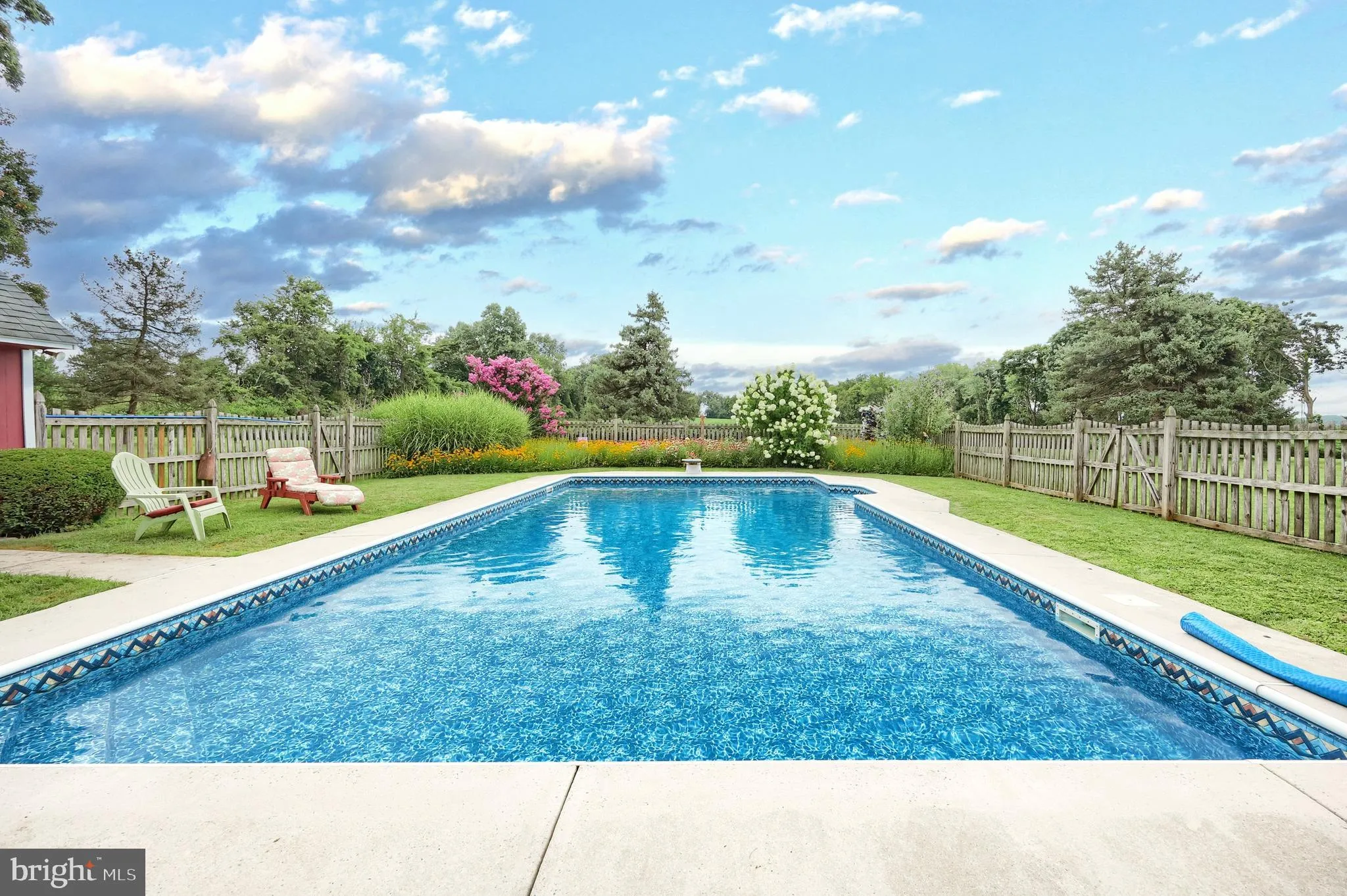 Manchester, Pennsylvania 17345, United States, 4 Bedrooms Bedrooms, ,2 BathroomsBathrooms,Residential,Active,184938