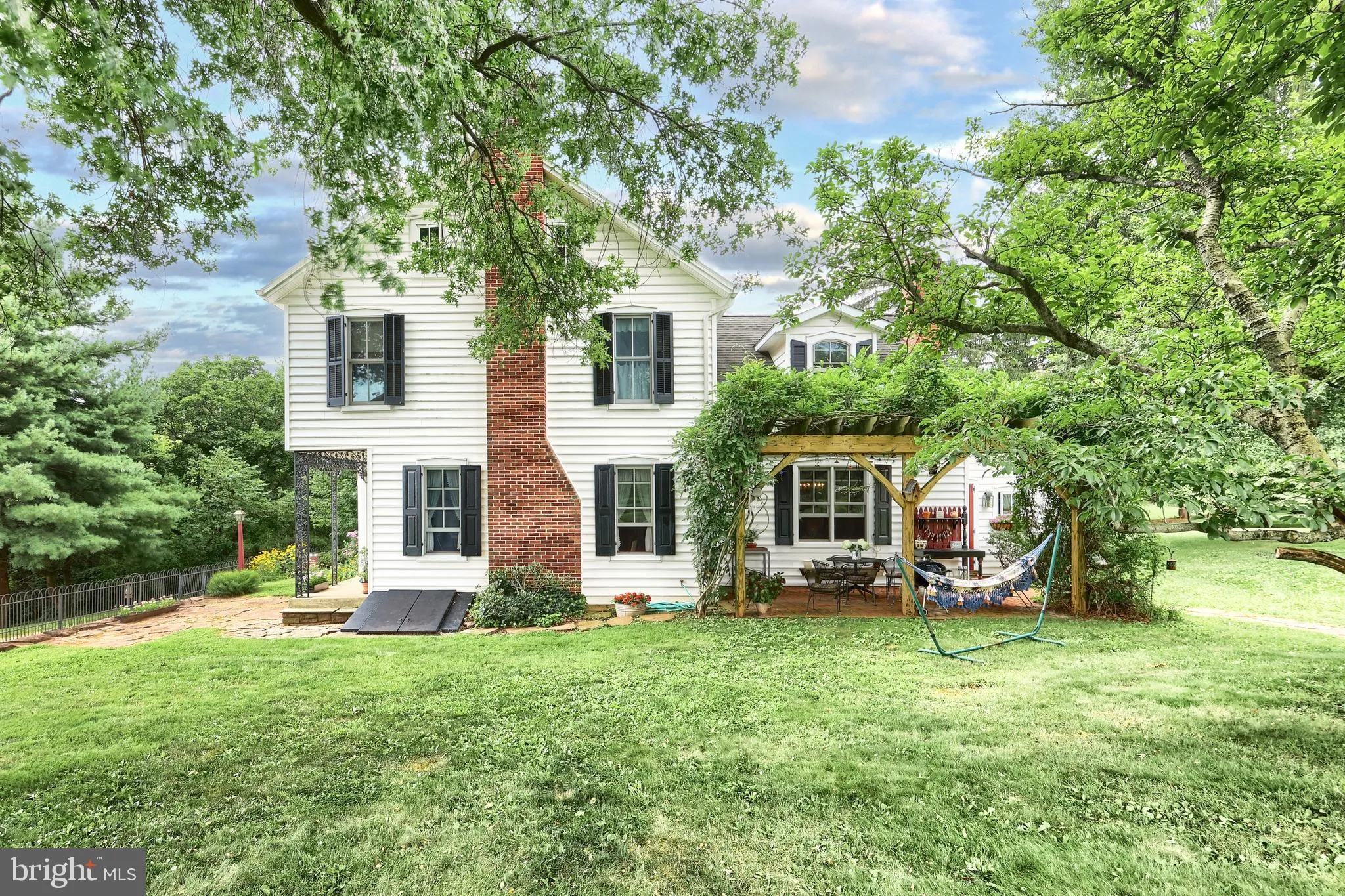 Manchester, Pennsylvania 17345, United States, 4 Bedrooms Bedrooms, ,2 BathroomsBathrooms,Residential,Active,184938