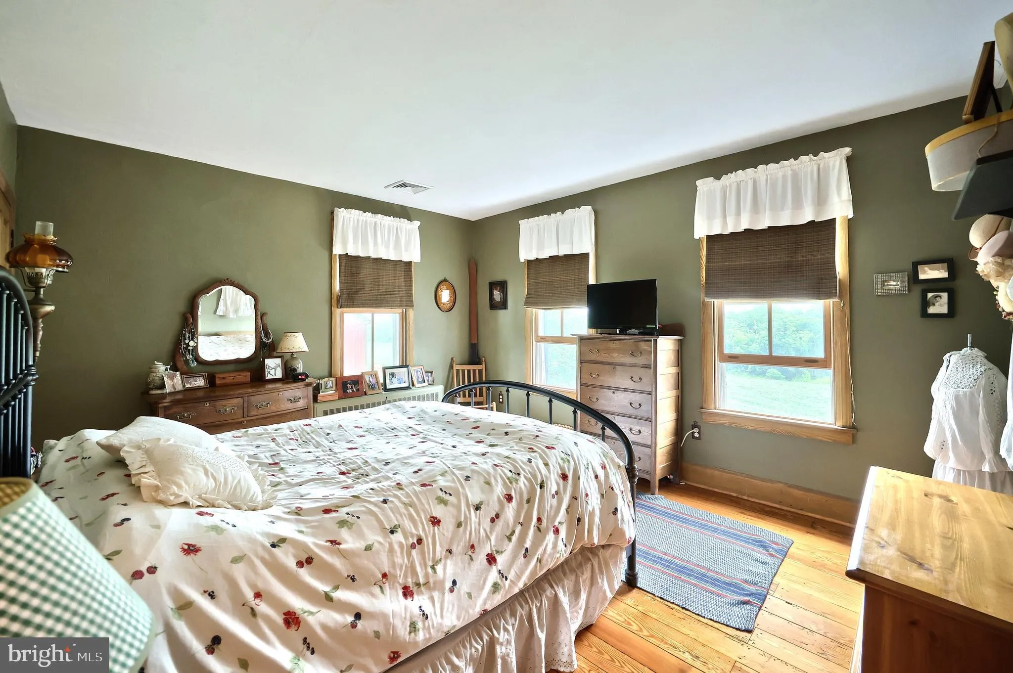 Manchester, Pennsylvania 17345, United States, 4 Bedrooms Bedrooms, ,2 BathroomsBathrooms,Residential,Active,184938