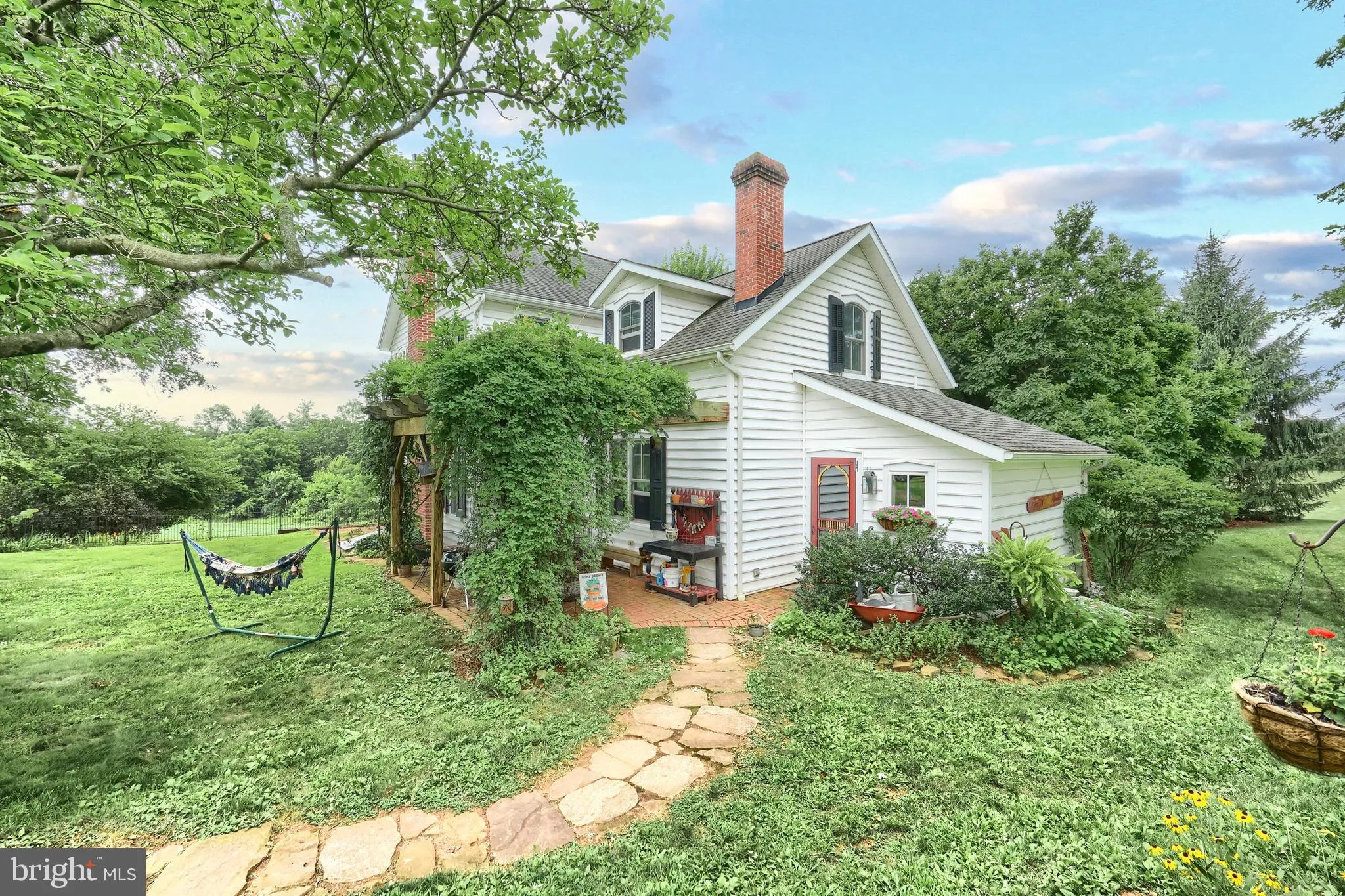 Manchester, Pennsylvania 17345, United States, 4 Bedrooms Bedrooms, ,2 BathroomsBathrooms,Residential,Active,184938