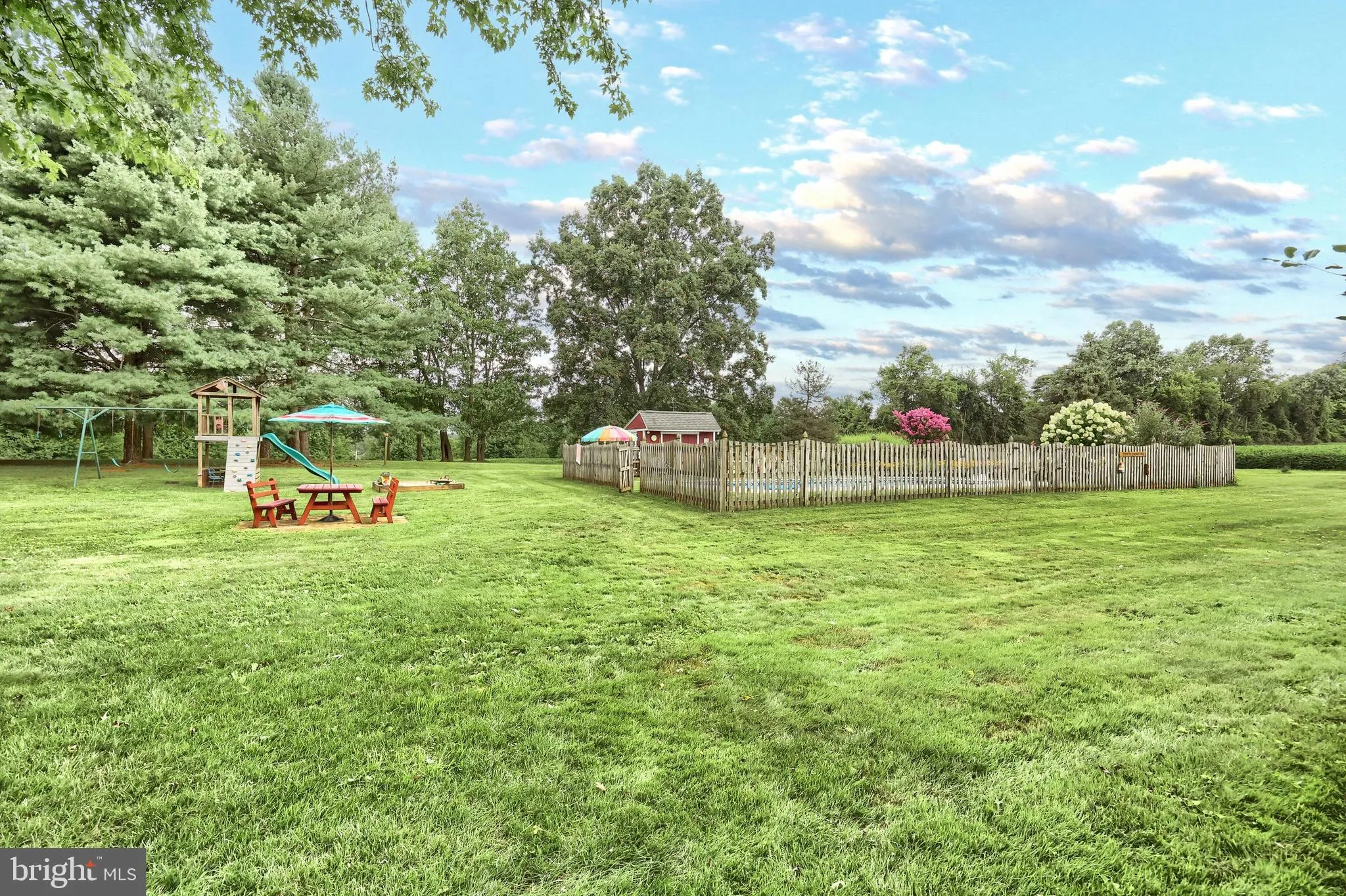 Manchester, Pennsylvania 17345, United States, 4 Bedrooms Bedrooms, ,2 BathroomsBathrooms,Residential,Active,184938