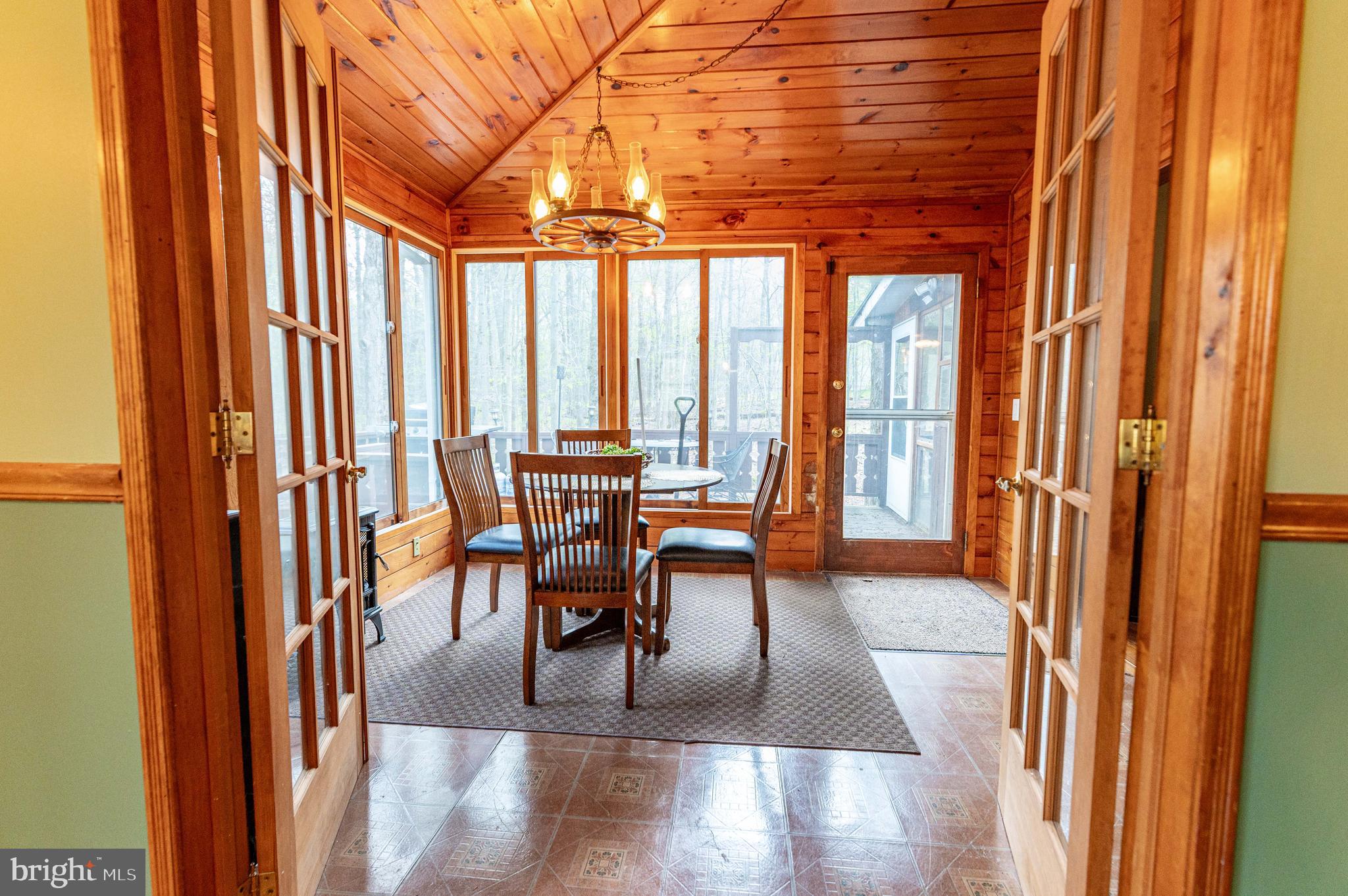 POCONO COUNTRY PLACE - Residential