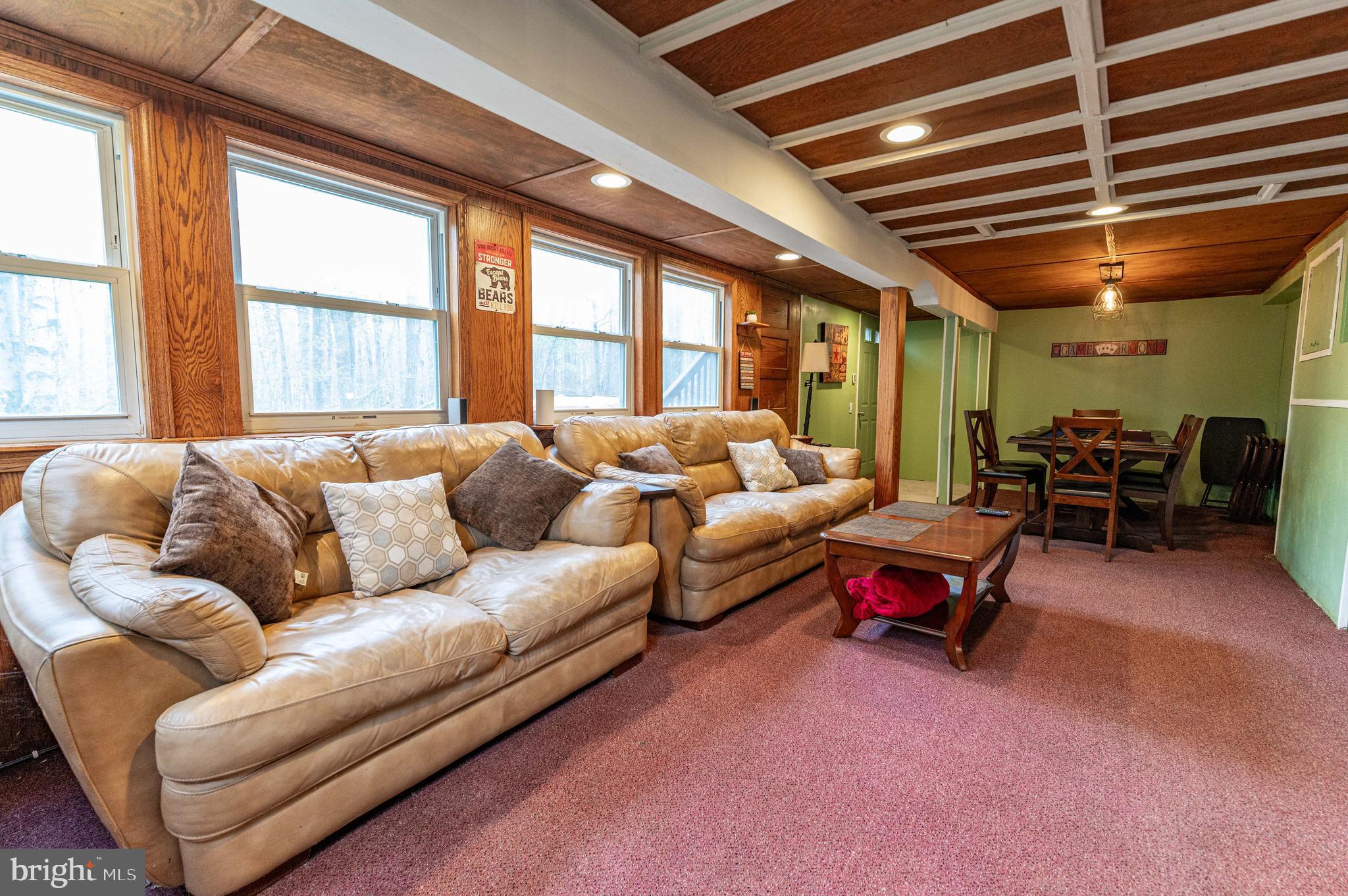 POCONO COUNTRY PLACE - Residential