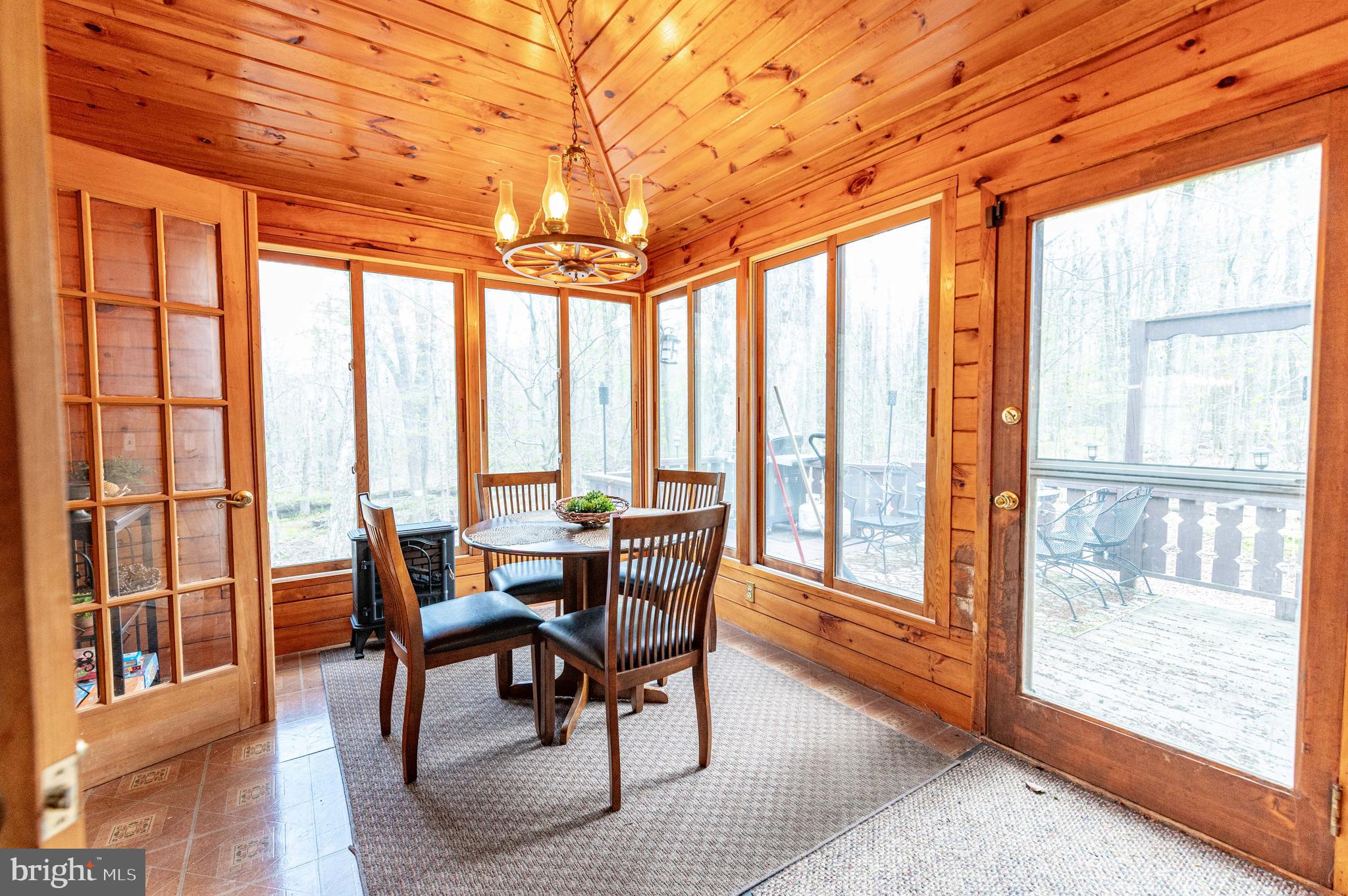 POCONO COUNTRY PLACE - Residential