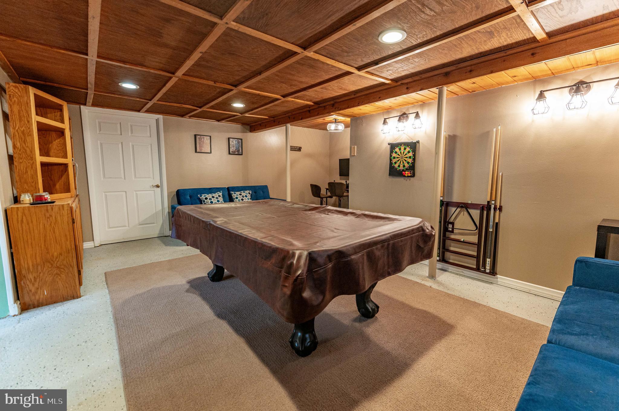 POCONO COUNTRY PLACE - Residential