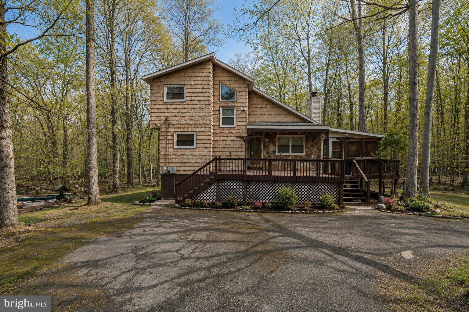 POCONO COUNTRY PLACE - Residential