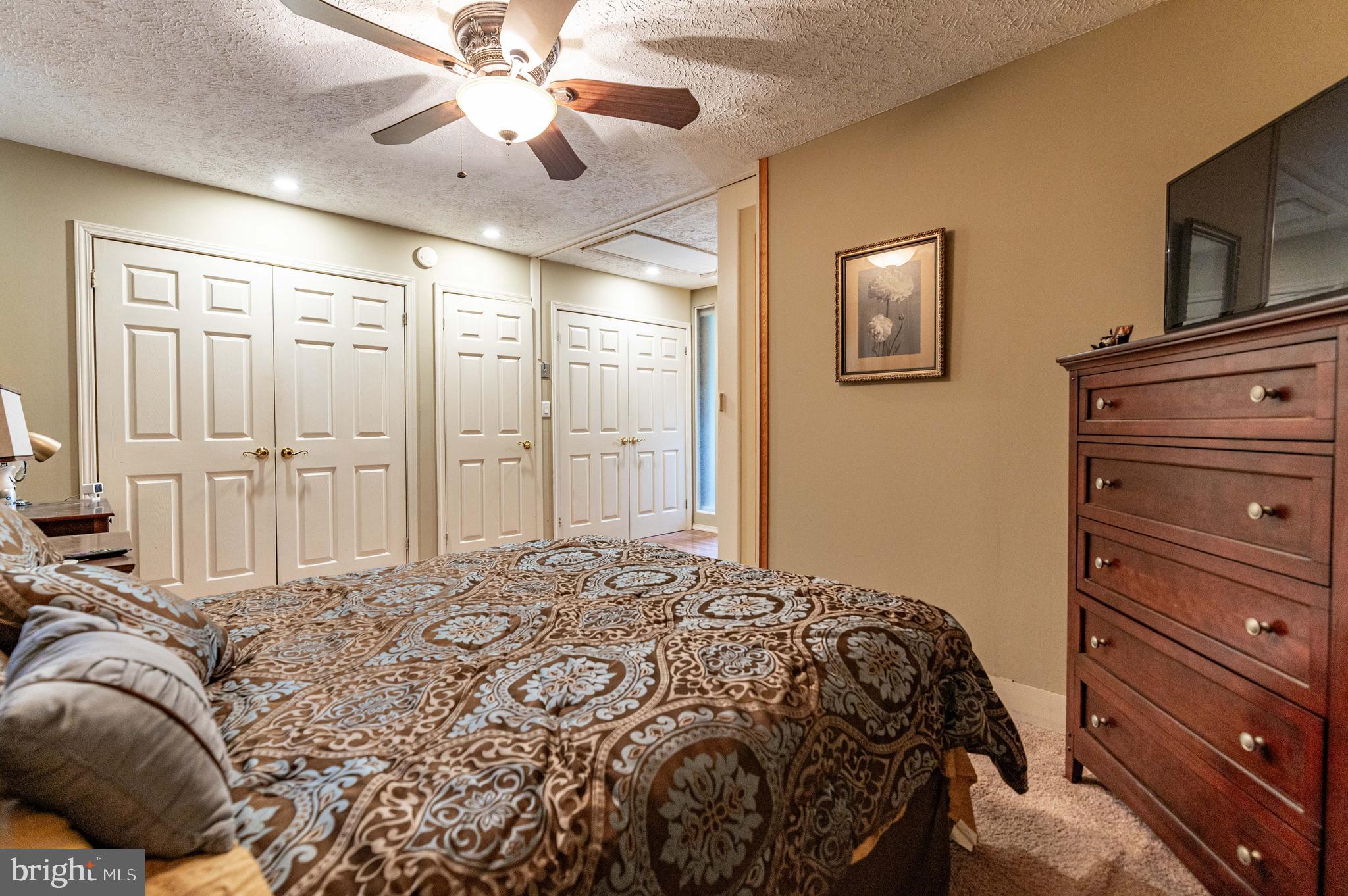 POCONO COUNTRY PLACE - Residential