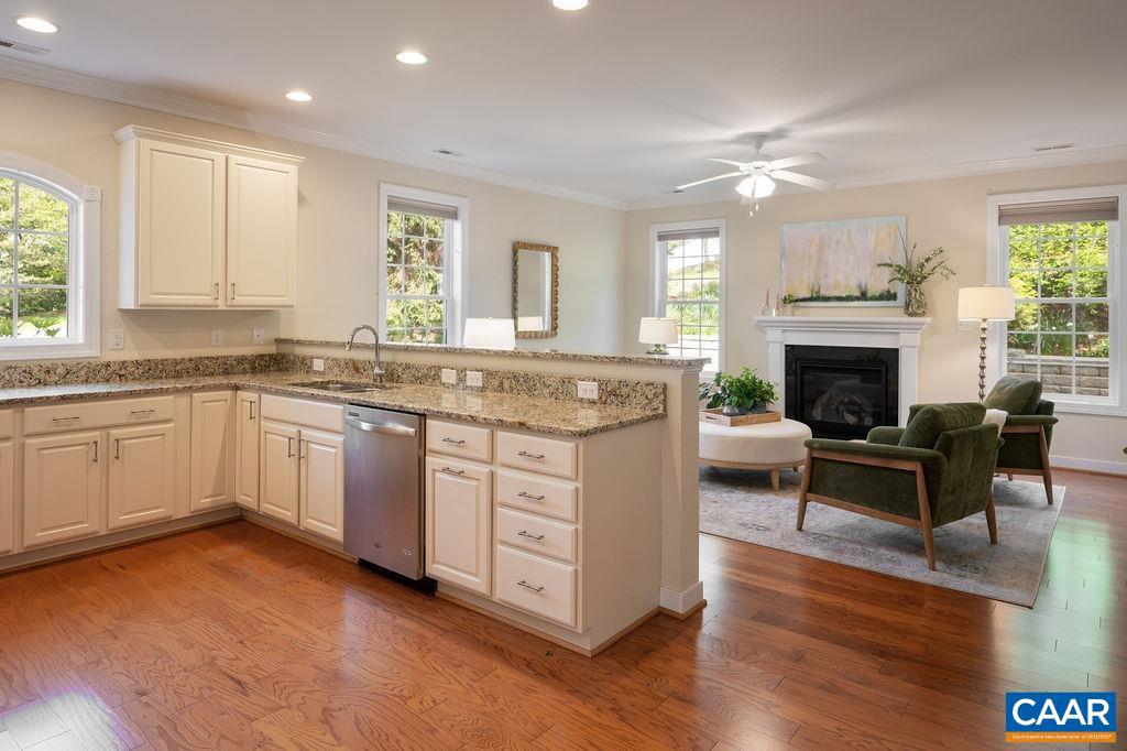 REDFIELDS - Residential