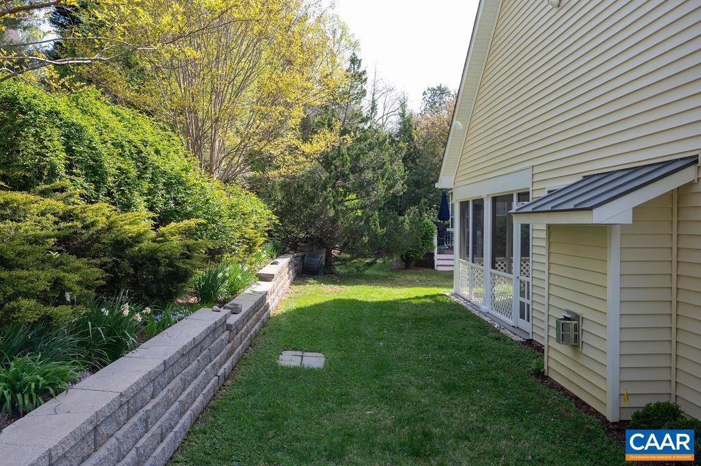 REDFIELDS - Residential