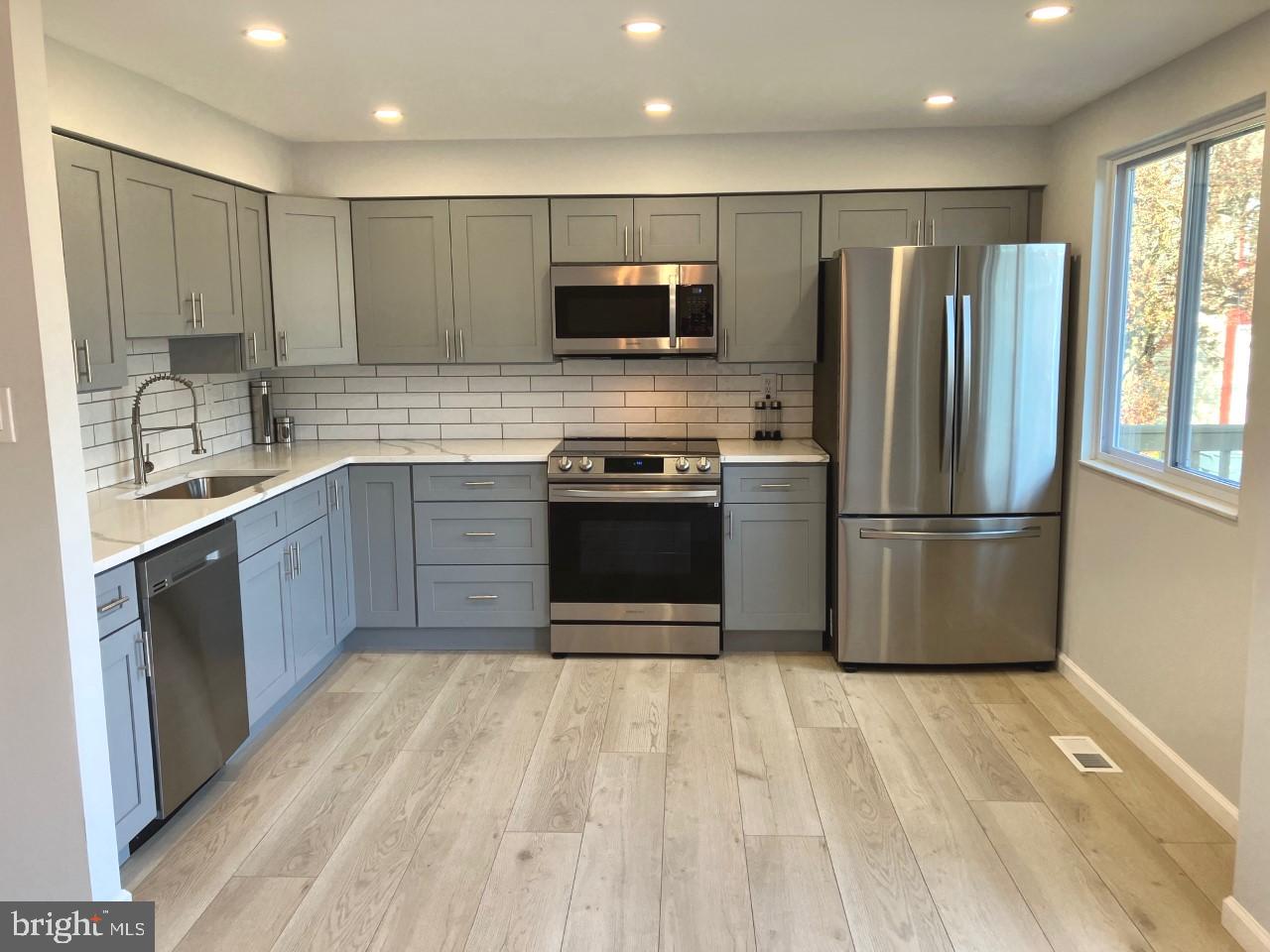 CARTERS COVE - Residential