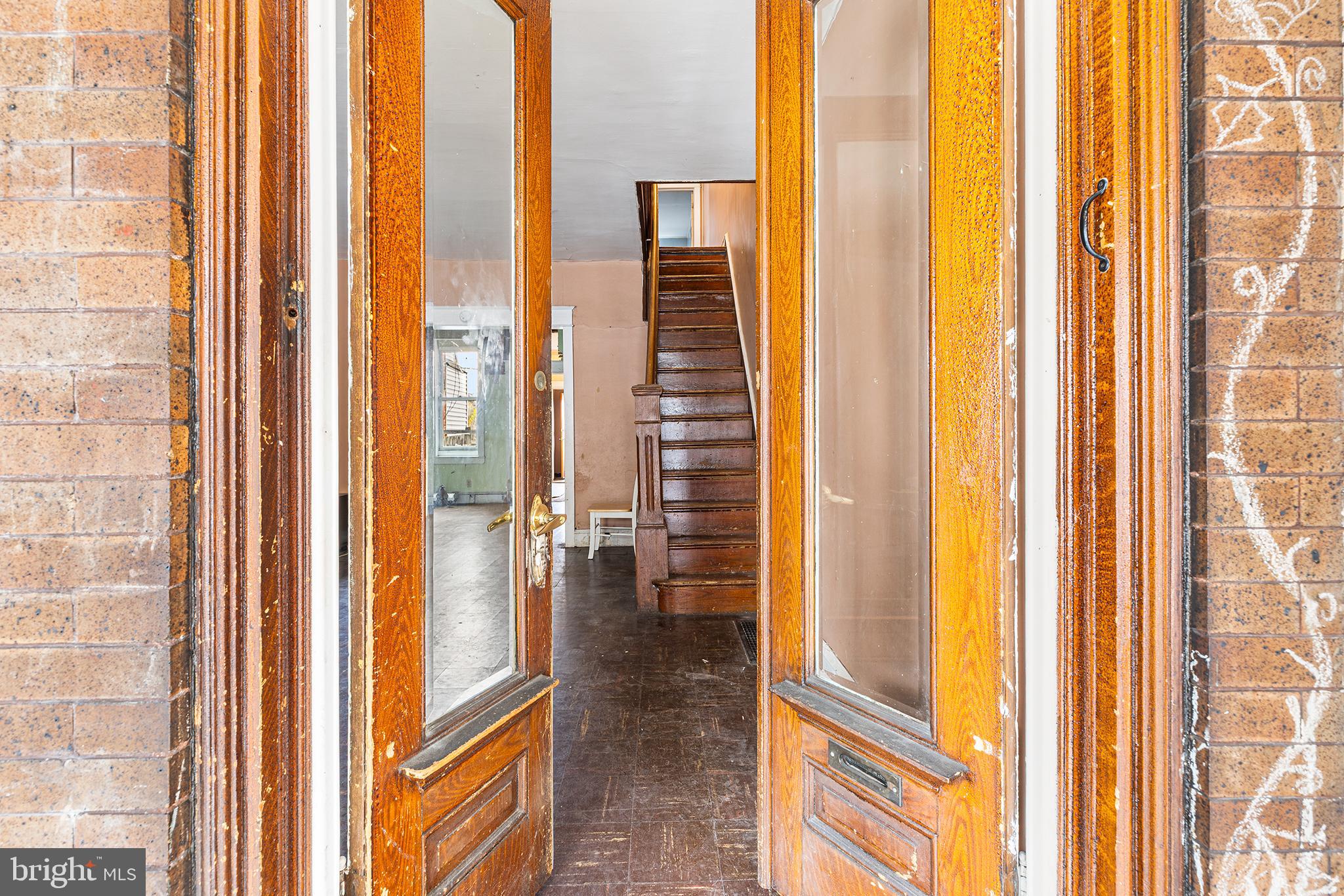 2017 E PACIFIC STREET