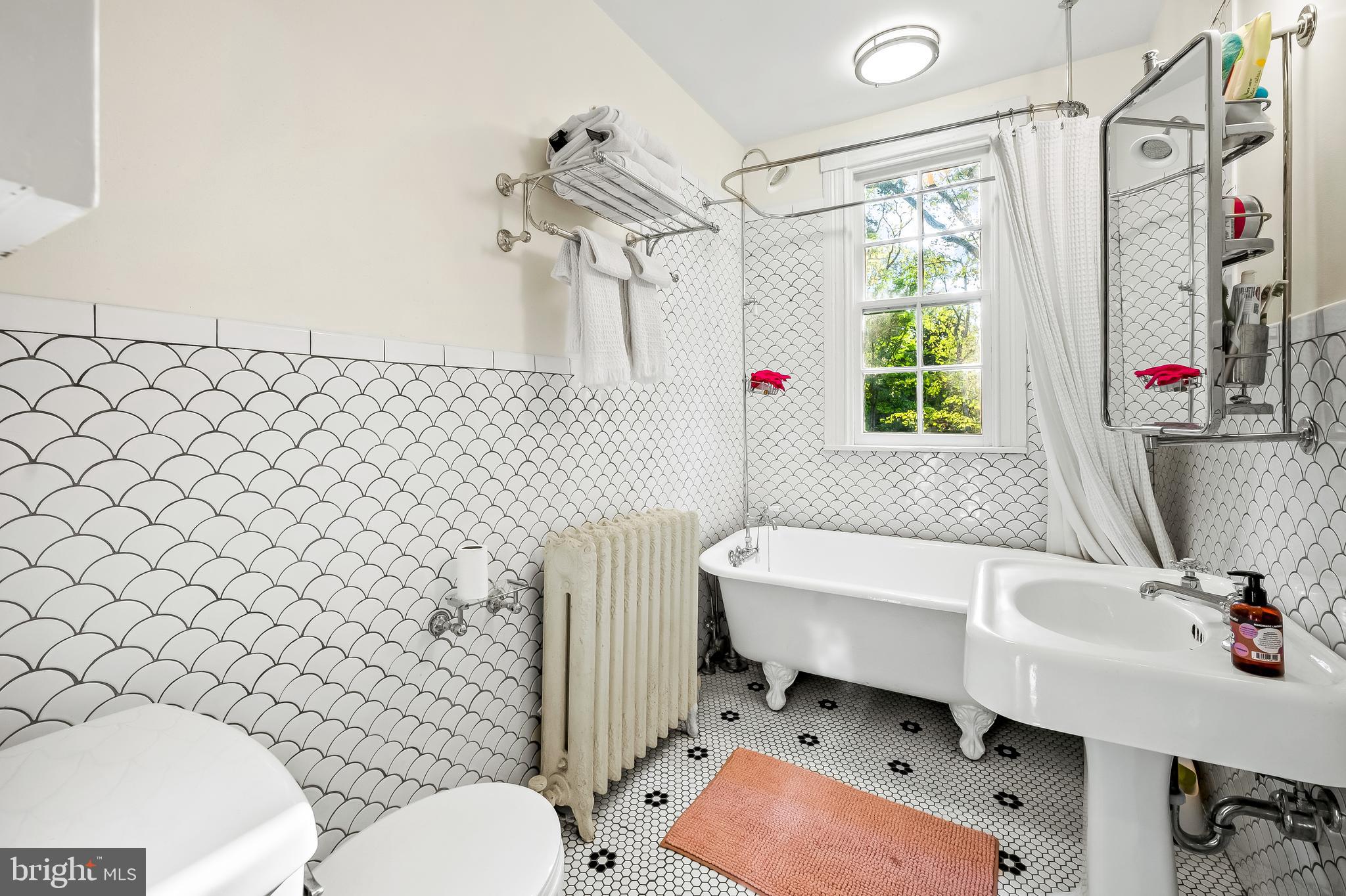 MOUNT WASHINGTON - Residential