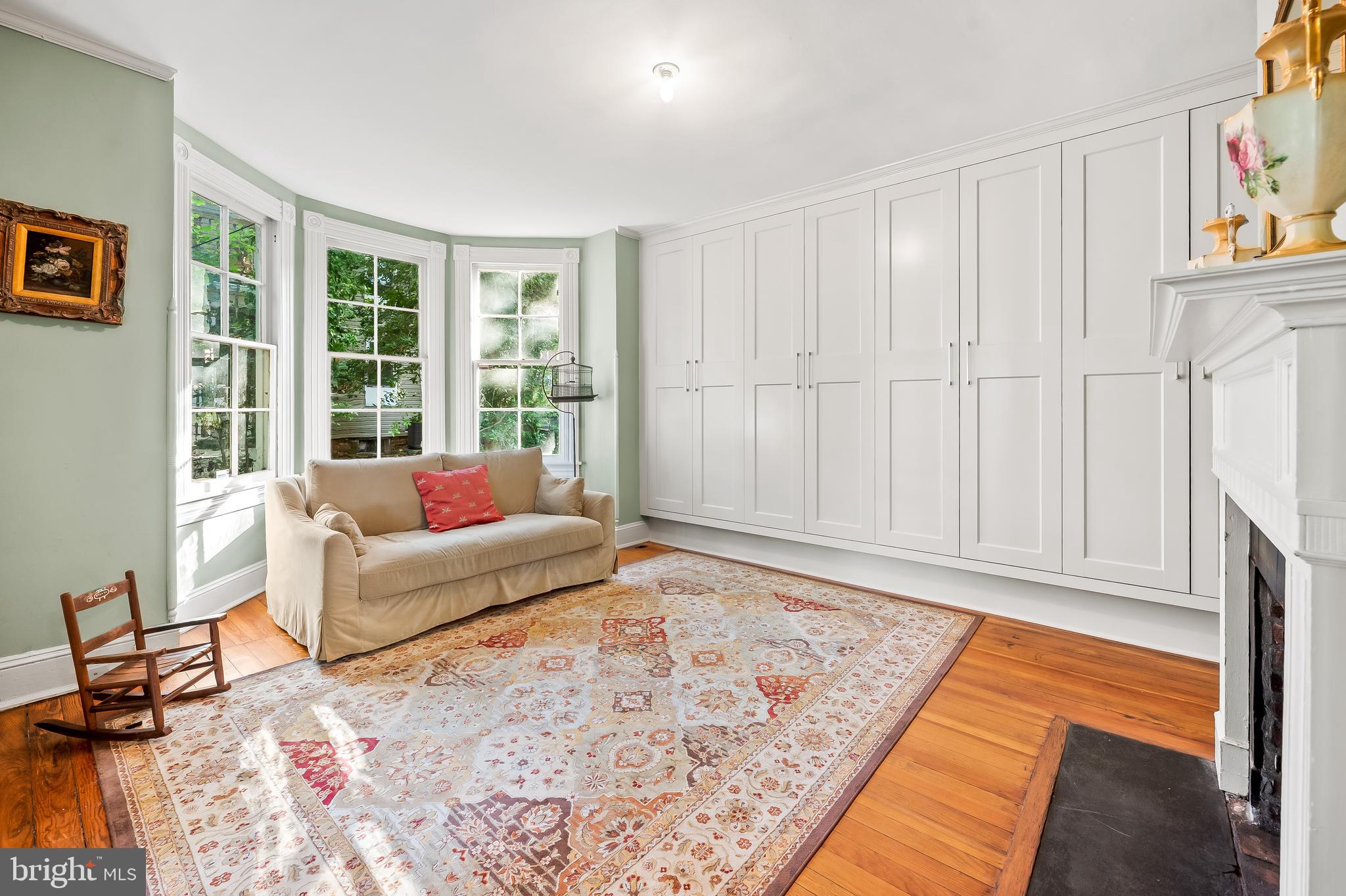 MOUNT WASHINGTON - Residential