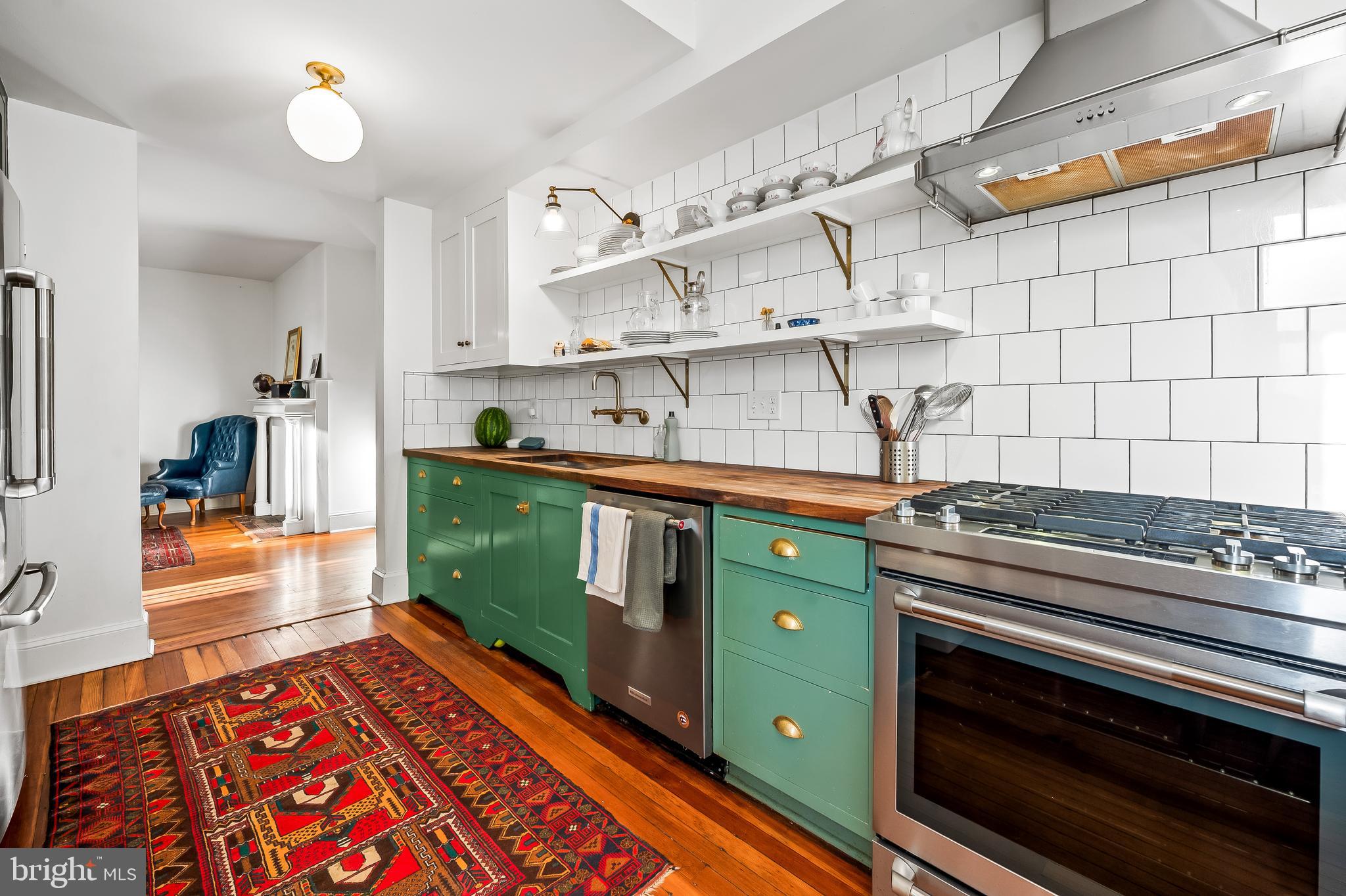 MOUNT WASHINGTON - Residential