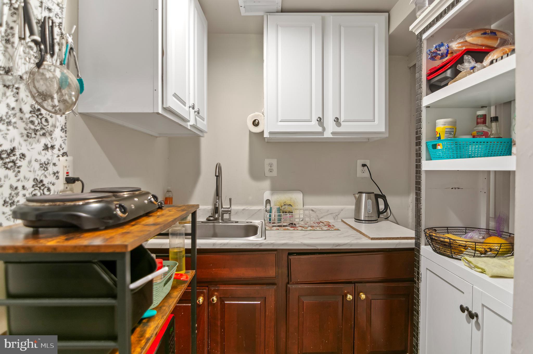 VILLAGE GATE - Residential