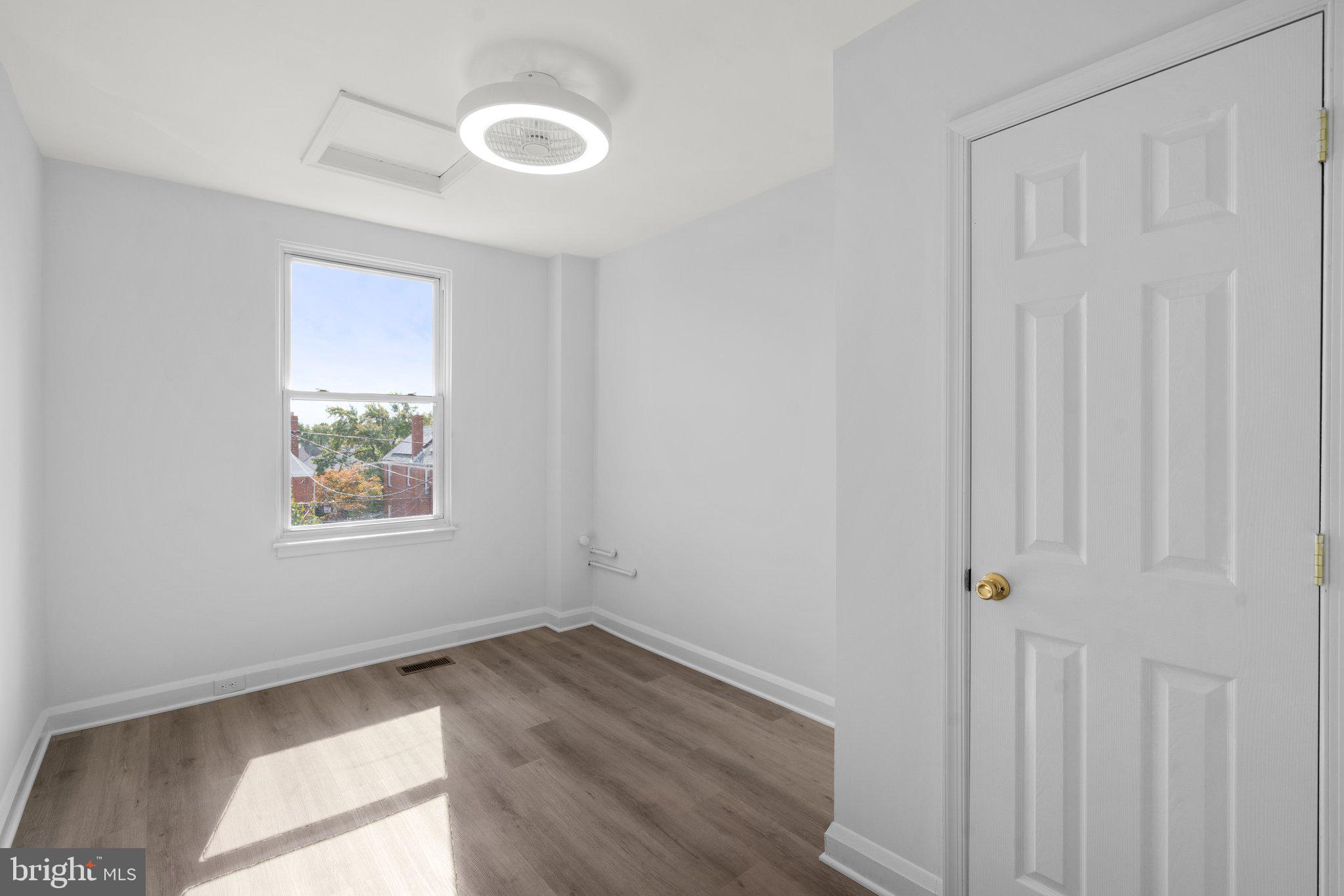 BELAIR-EDISON - Residential