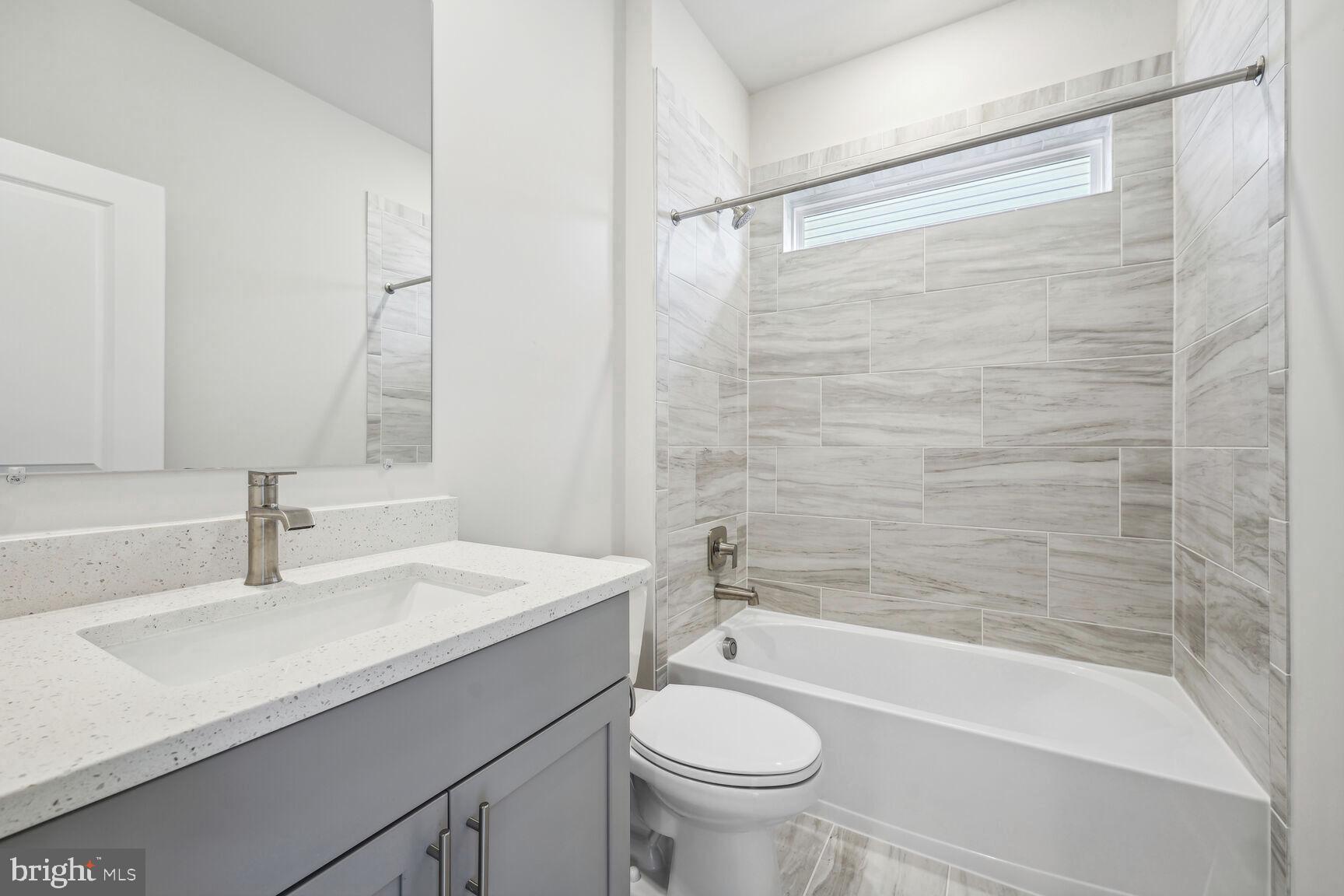 WHITE PLAINS - Residential