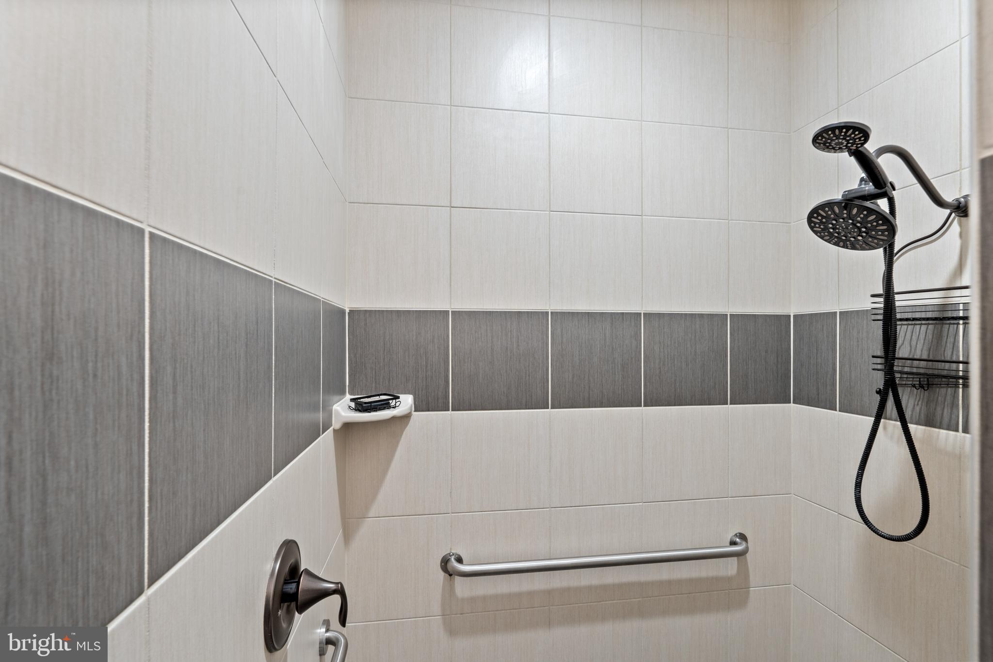 ROCKVILLE HEIGHTS - Residential