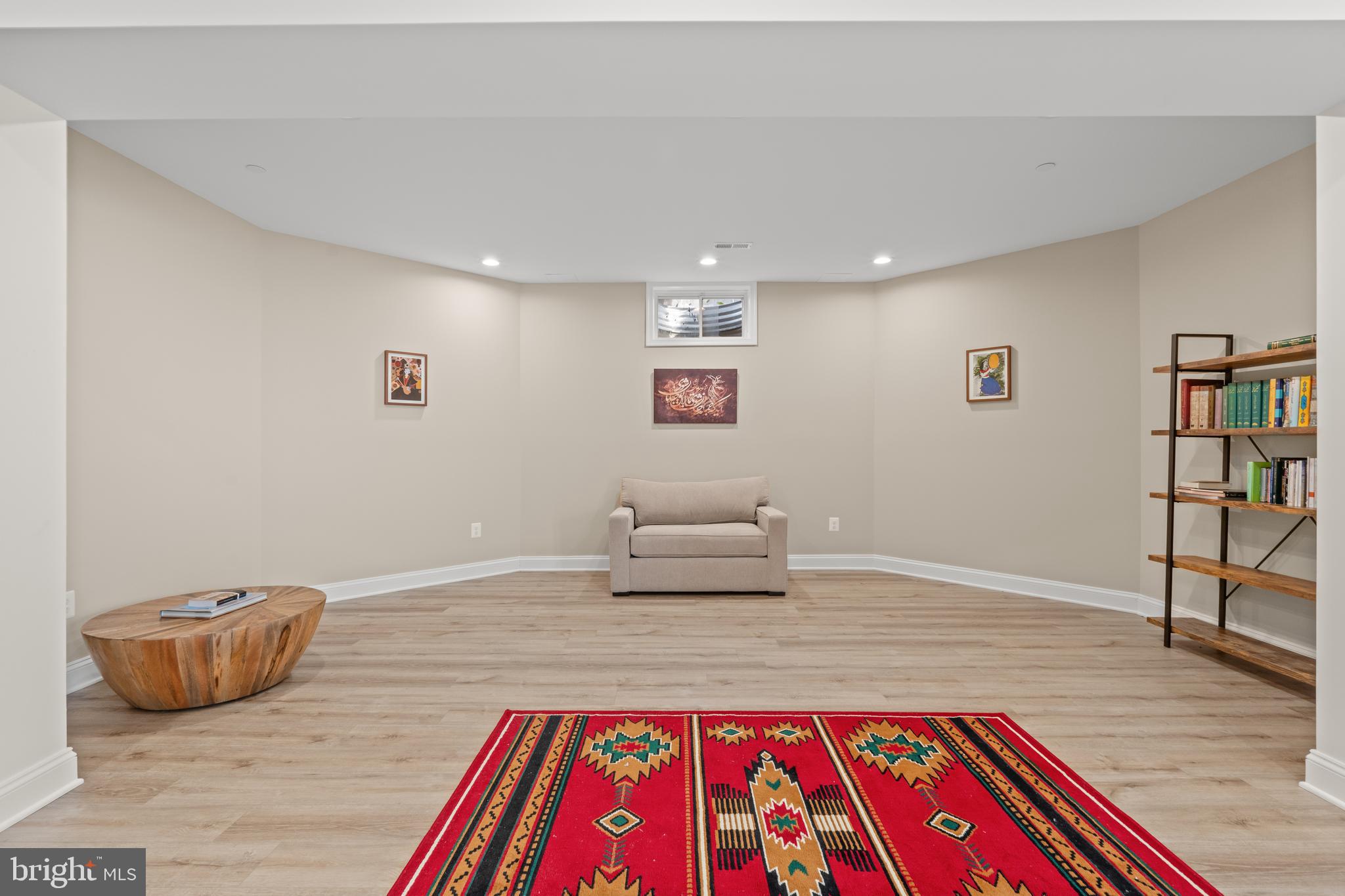 ROCKVILLE HEIGHTS - Residential