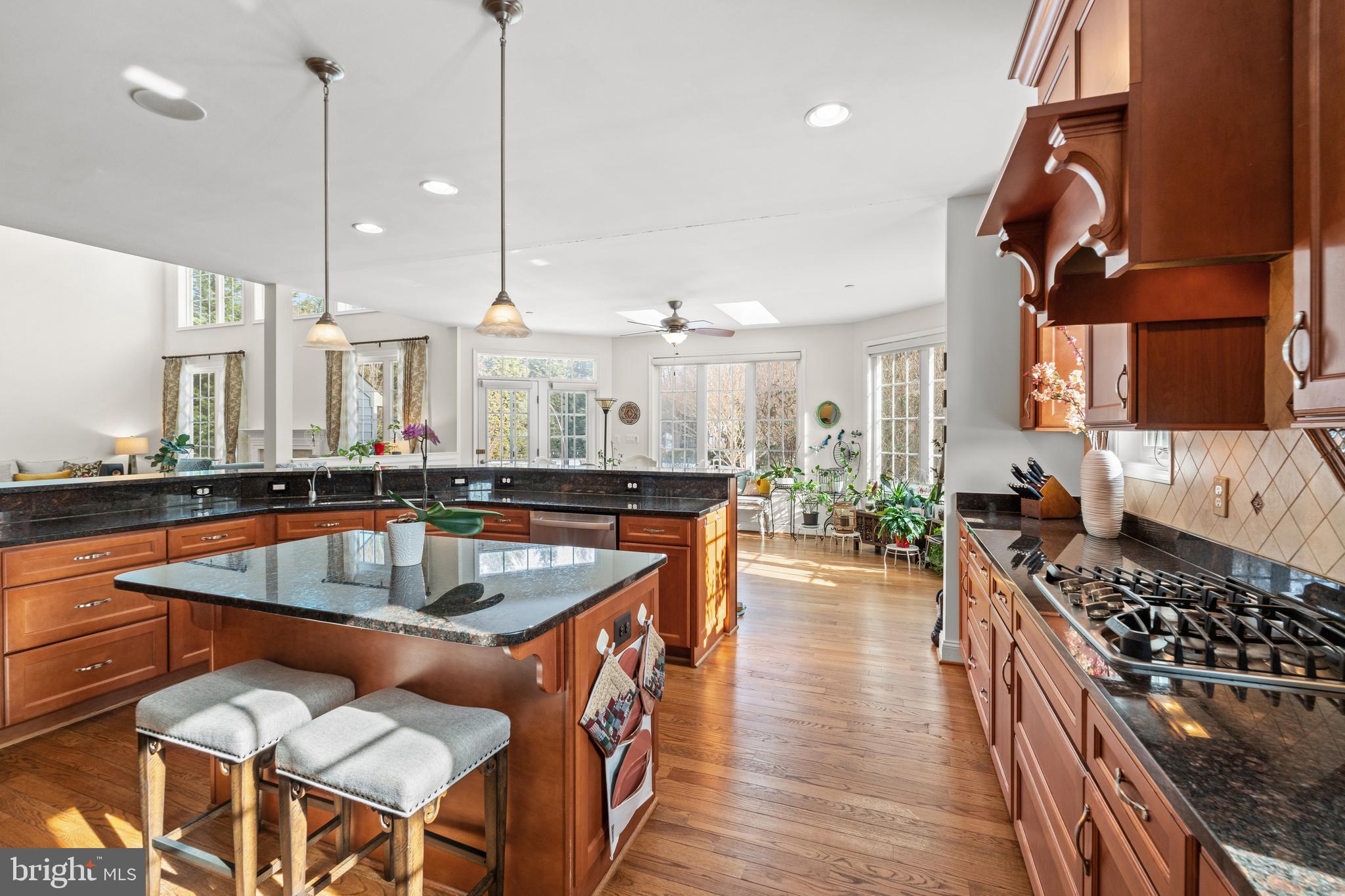 ROCKVILLE HEIGHTS - Residential