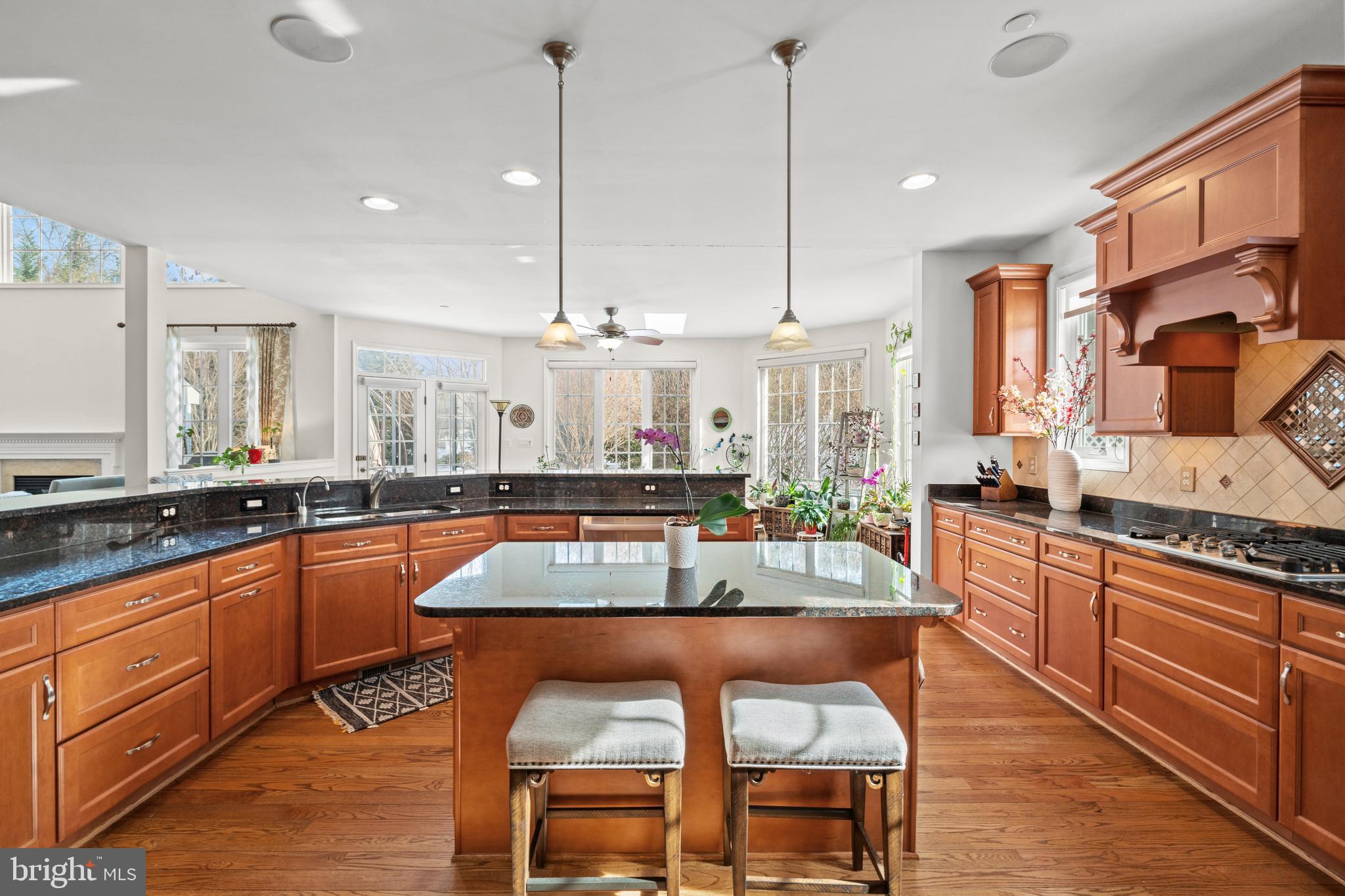 ROCKVILLE HEIGHTS - Residential