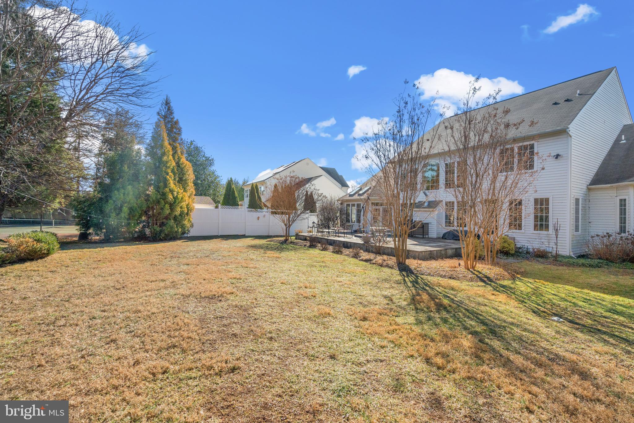 ROCKVILLE HEIGHTS - Residential