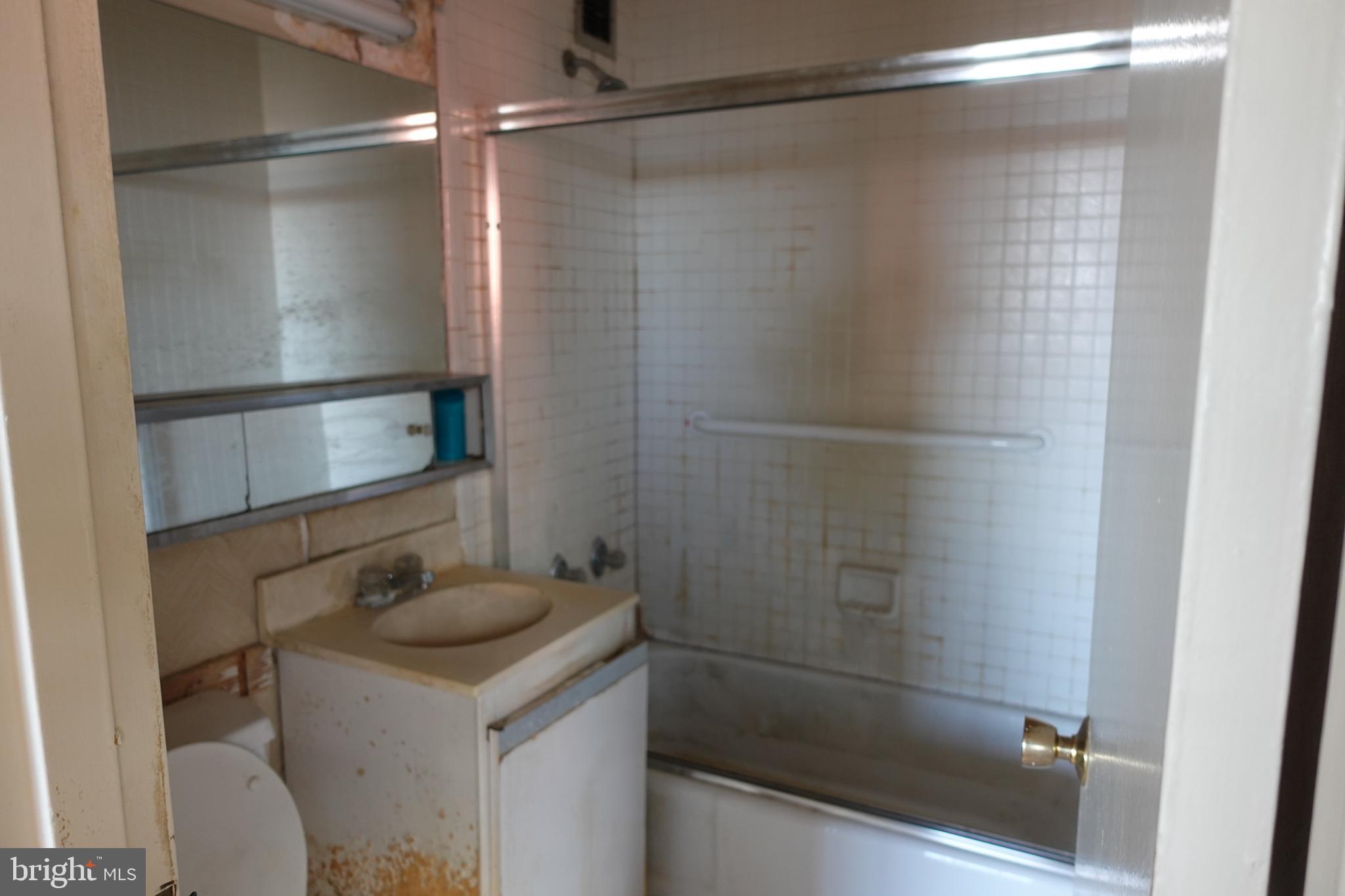 1021 ARLINGTON BOULEVARD 1029