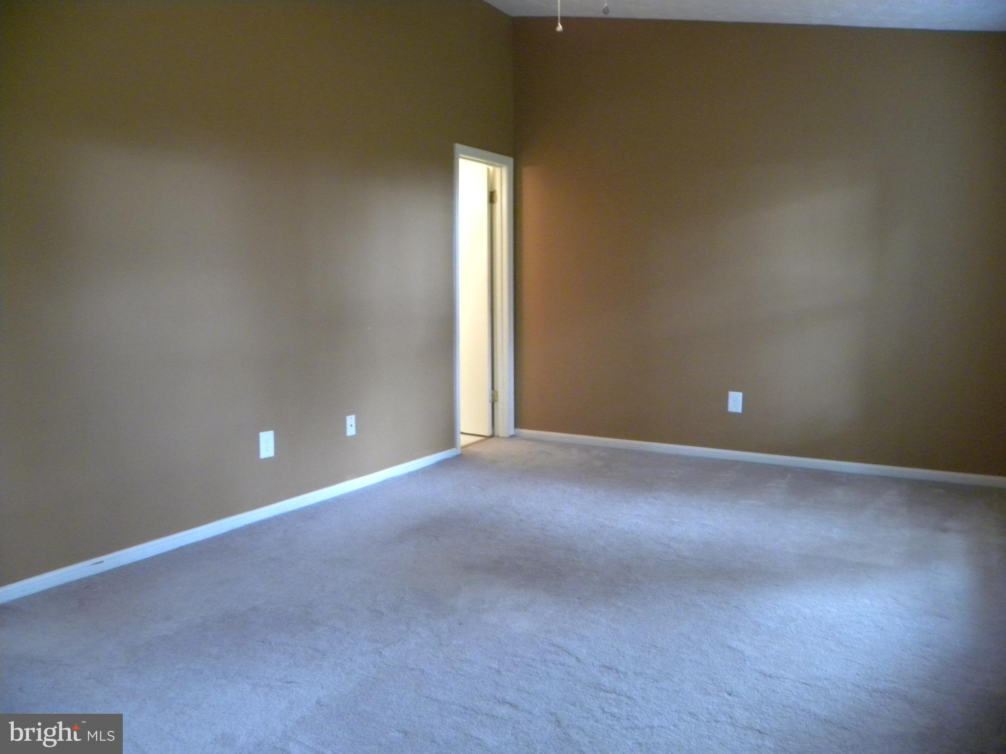 FRANKLIN FARM - Residential Lease