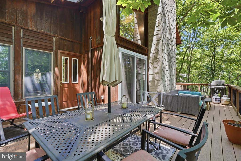 Photo of 1076 Porter Drive, BUSHKILL, PA 18324 (MLS # PAPI2000954)