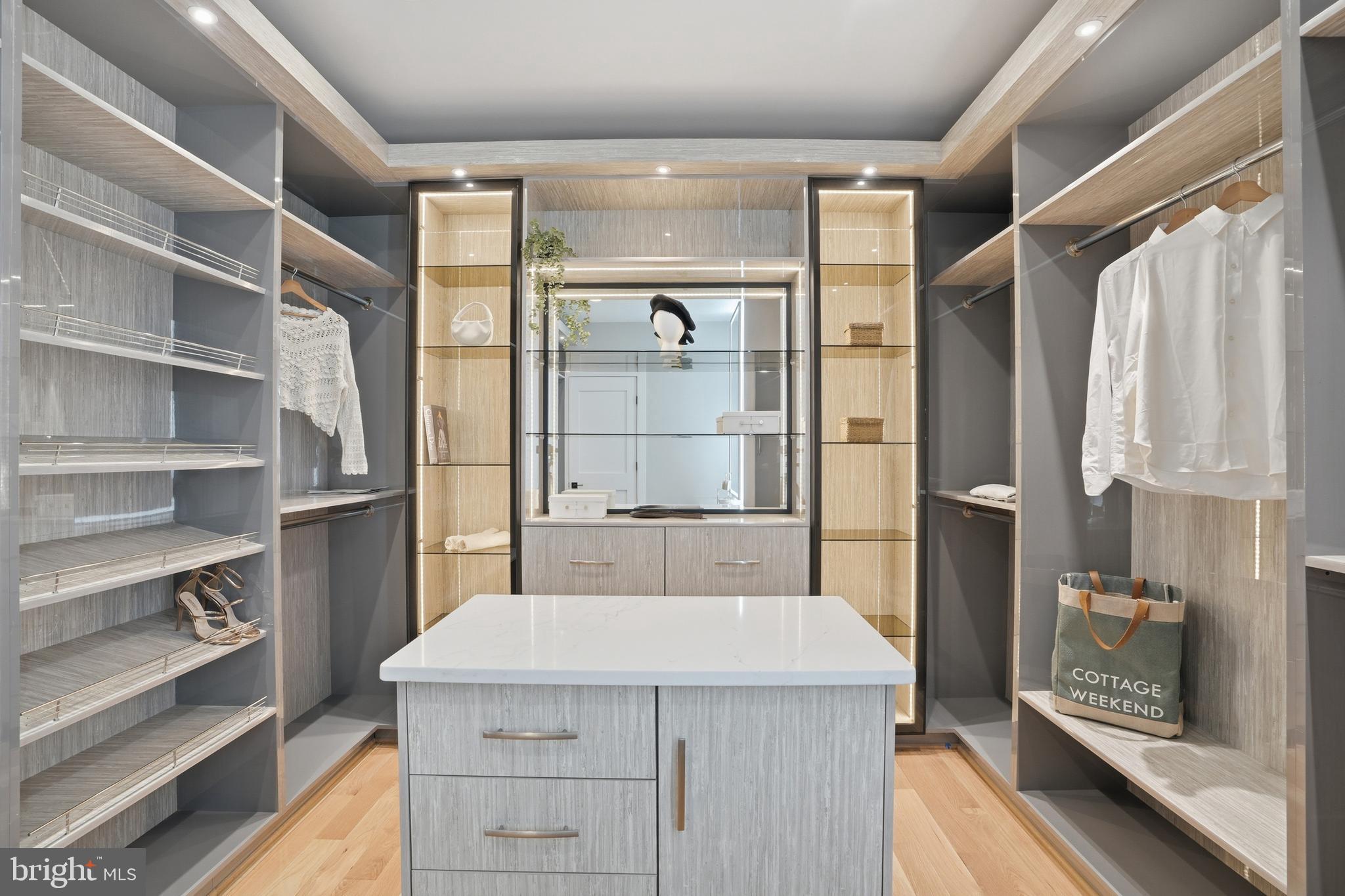 CHESTERBROOK - Residential